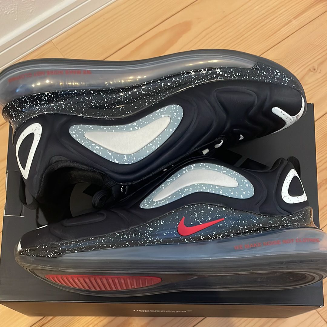 UNDERCOVER × NIKE AIR MAX 720 