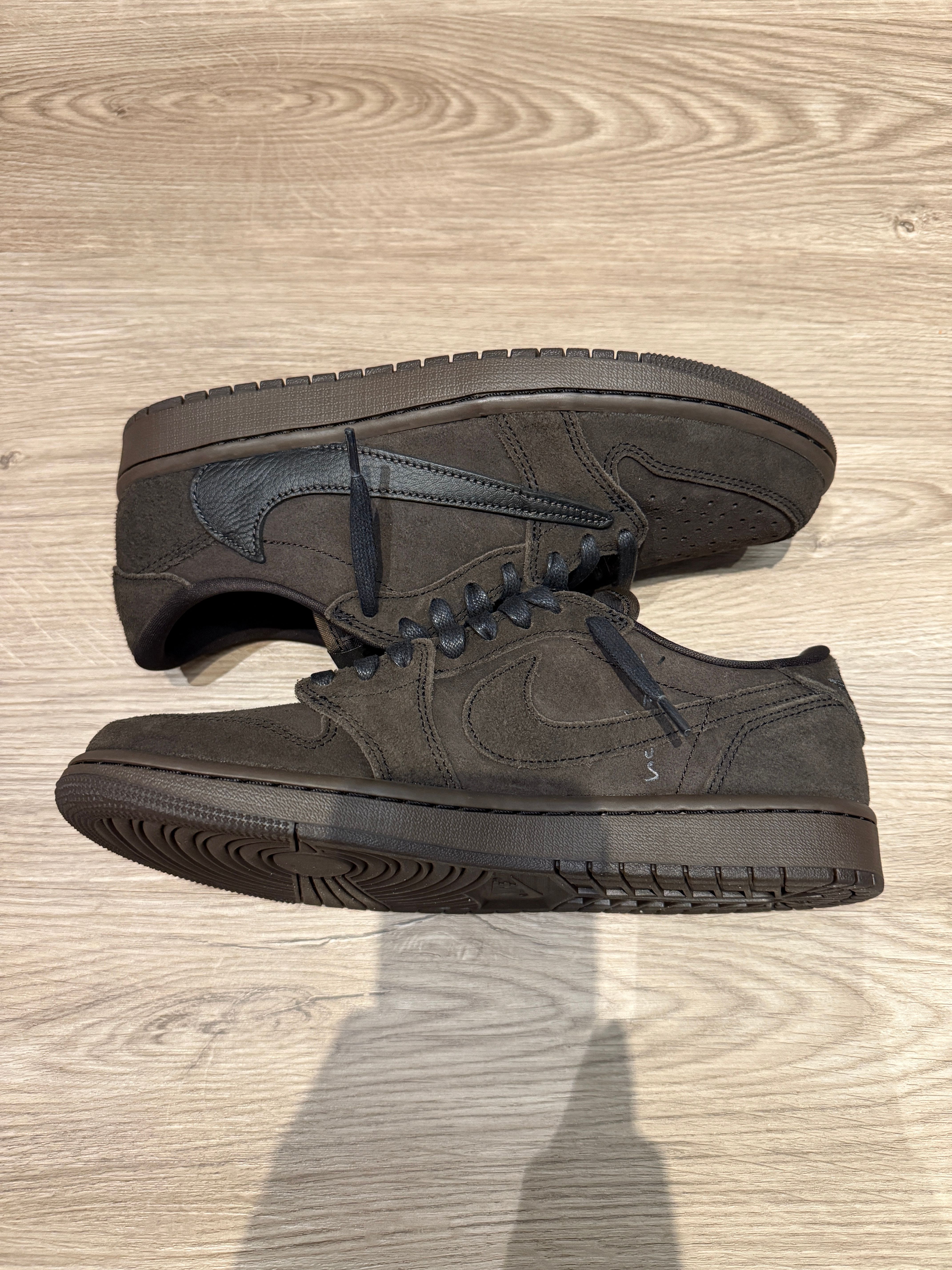 Travis Scott × Nike Air Jordan 1 Low OG SP "Velvet Brown and Dark Mocha"