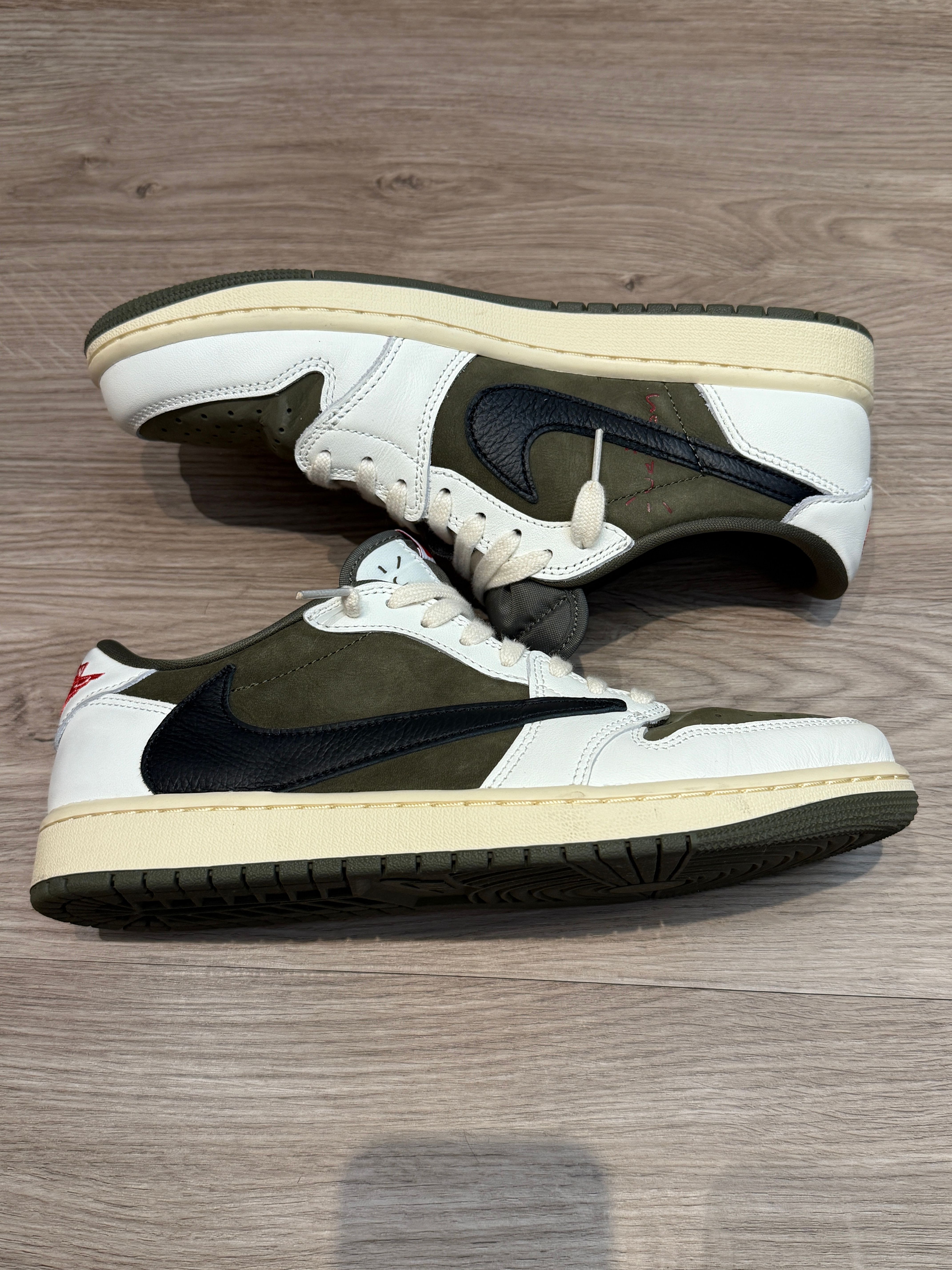 Travis Scott × Nike Air Jordan 1 Low OG SP "Reverse Olive"