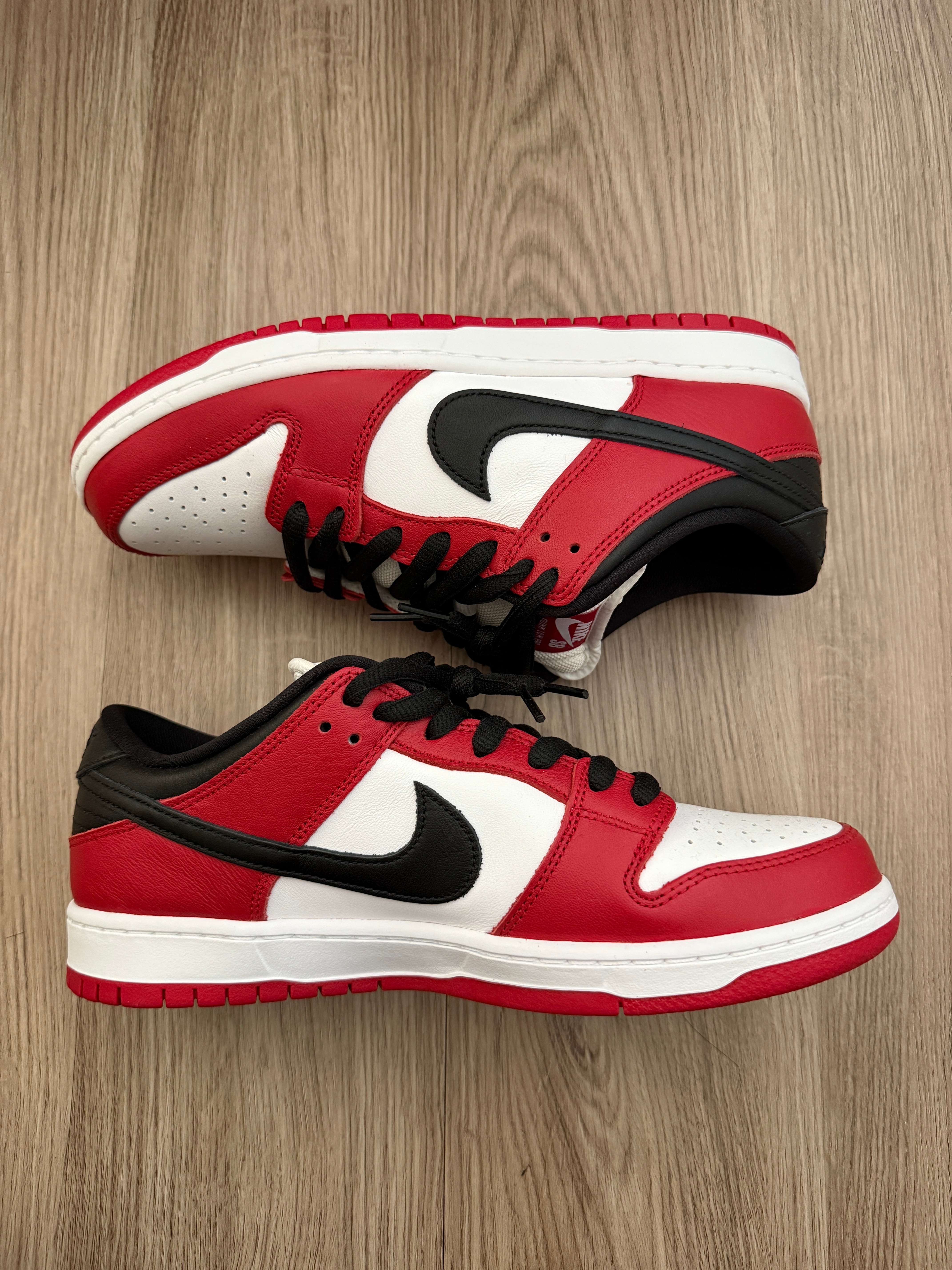 Nike SB Dunk Low Pro "J-Pack Chicago/Varsity Red and White"