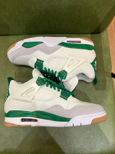 Nike SB × Air Jordan 4 Retro SP "Pine Green"