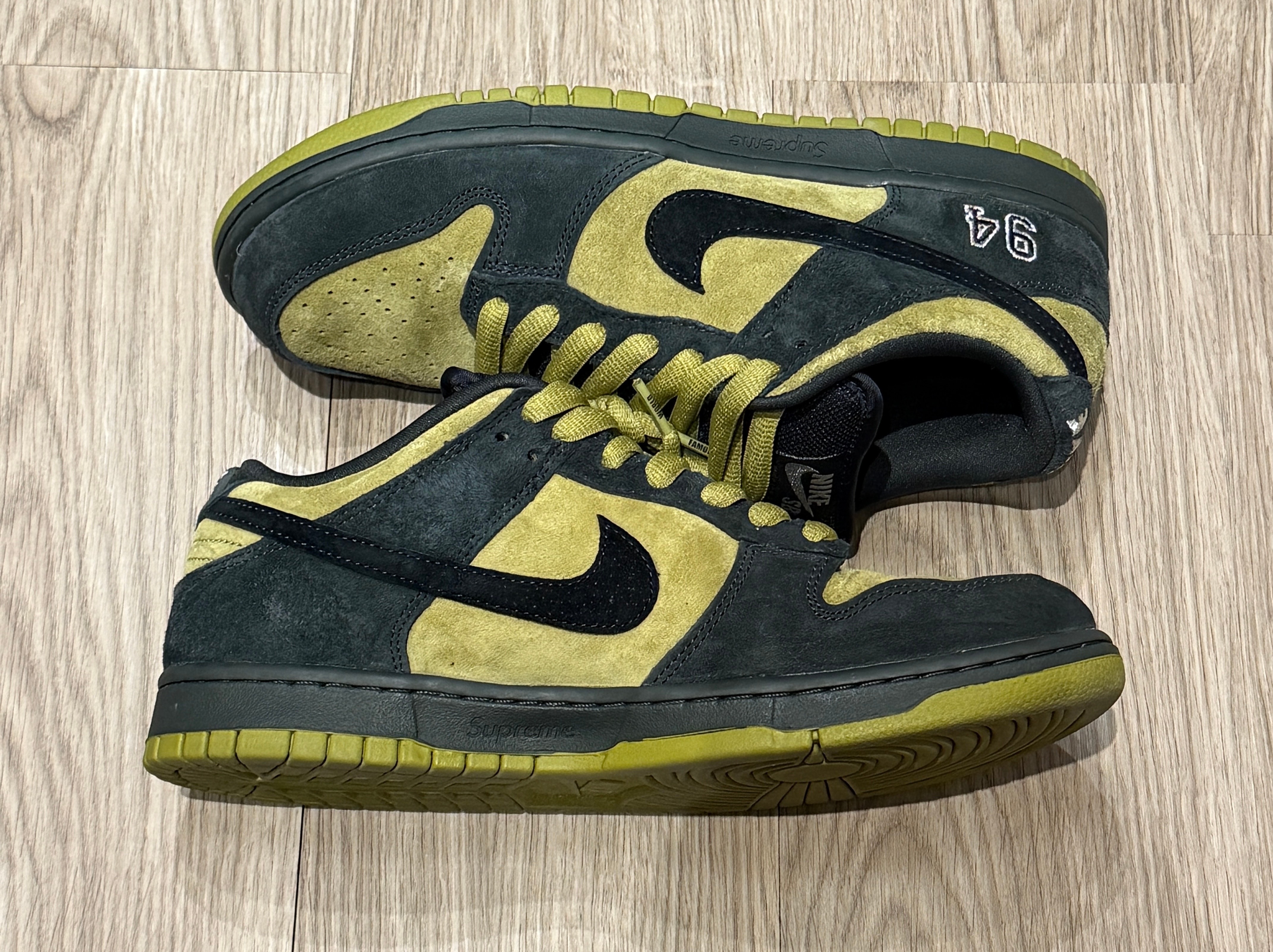 Supreme × Nike SB Dunk Low "Camper Green" (Asia Exclusive) (25FW Week2)
