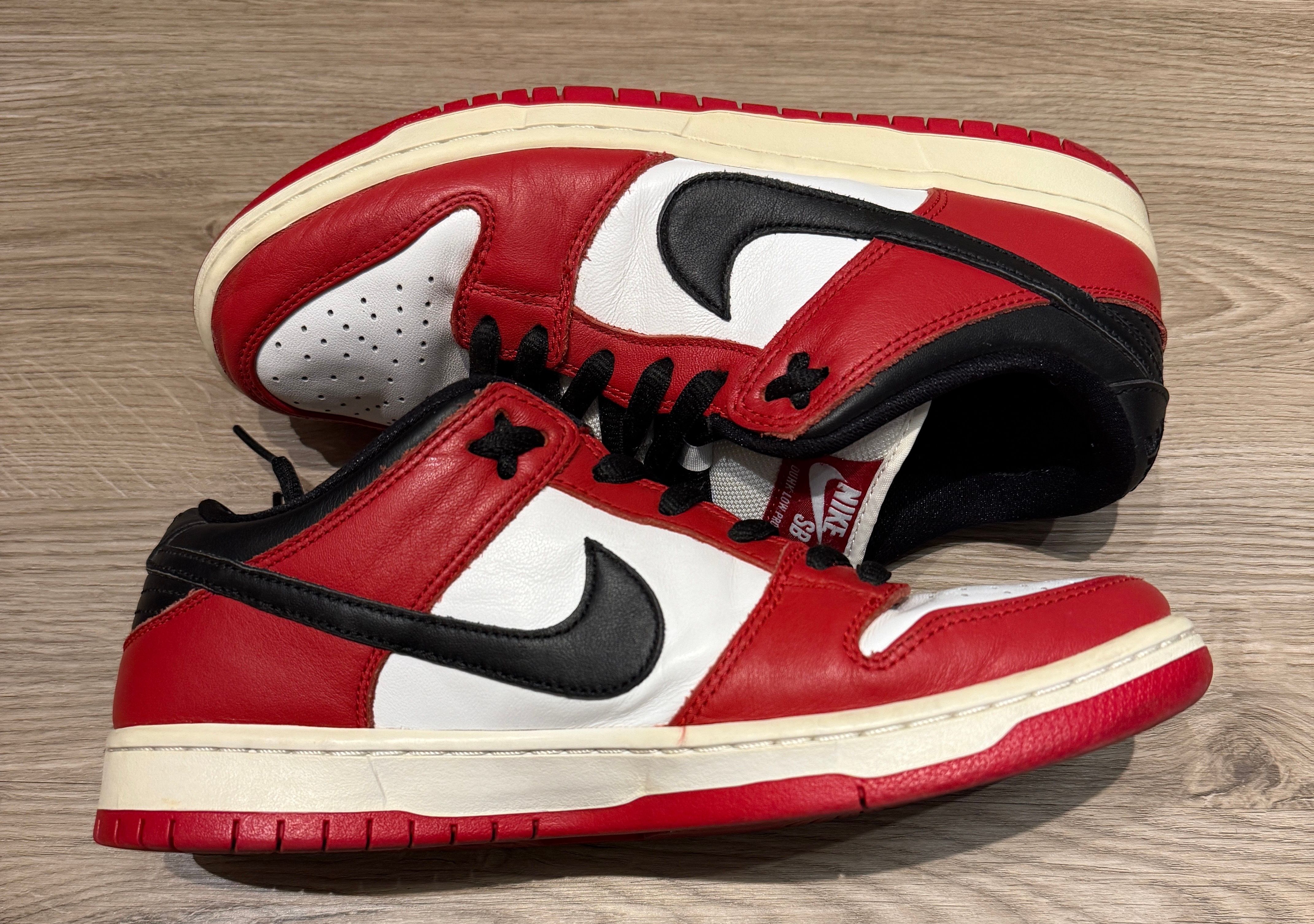 Nike SB Dunk Low Pro "J-Pack Chicago/Varsity Red and White"