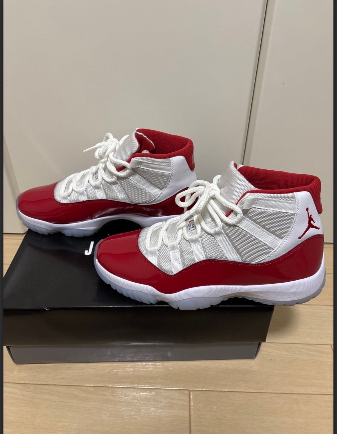 Nike Air Jordan 11 "Varsity Red"