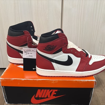 Nike Air Jordan 1 High OG "Lost & Found/Chicago"