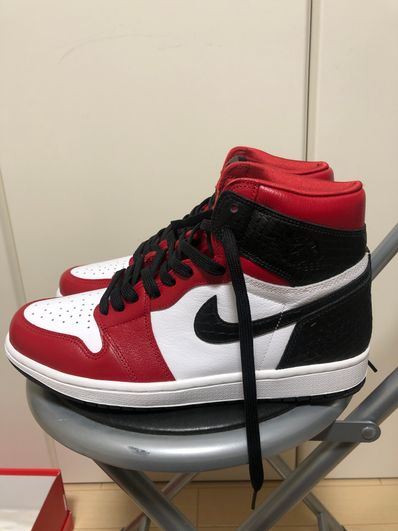 Nike Women's Air Jordan 1 High OG "Satin Red"