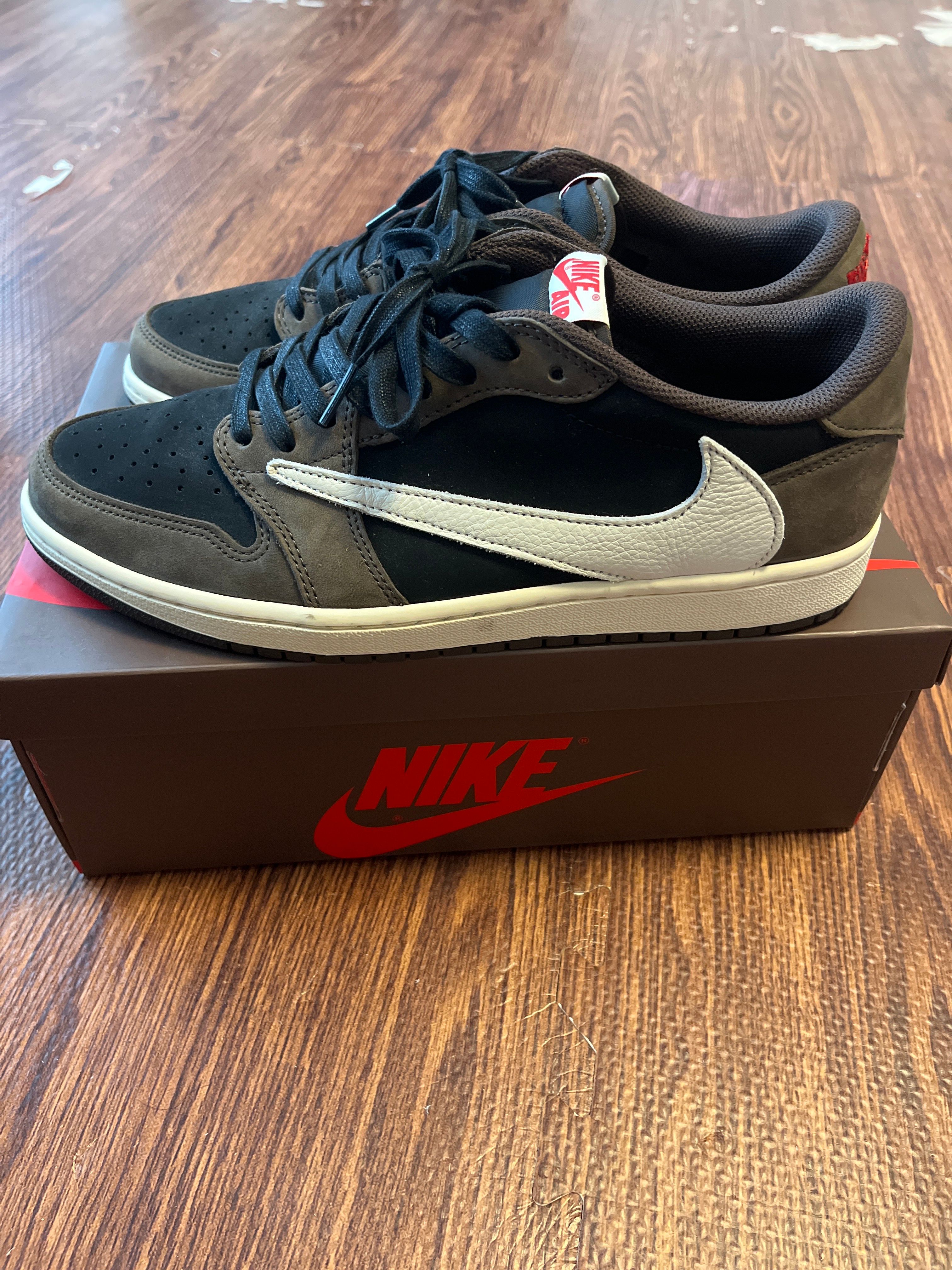 Travis Scott × Nike Air Jordan 1 Low OG SP-T "Black/Dark Mocha"