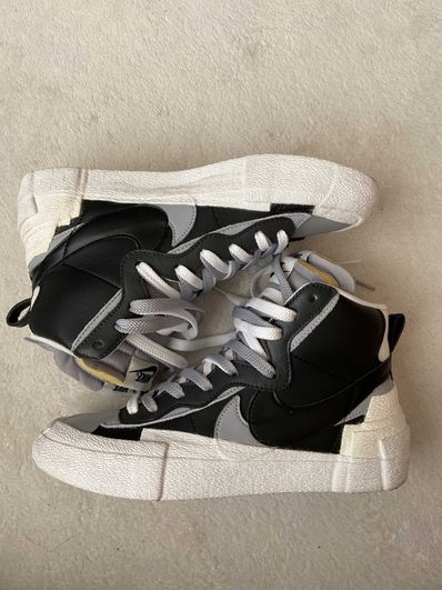 sacai × NIKE BLAZER MID "BLACK/WOLF GREY/WHITE"