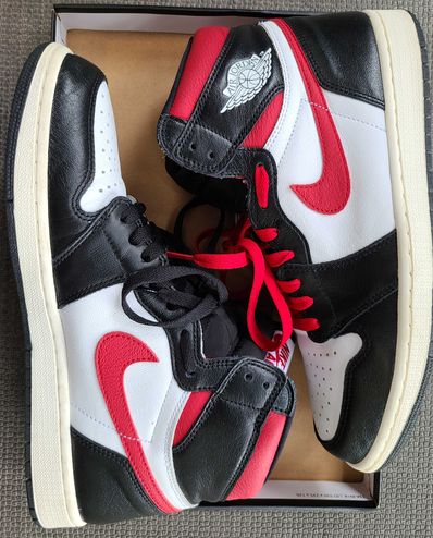 Nike Air Jordan 1 Retro High "Black/White/Sail/Gym Red"