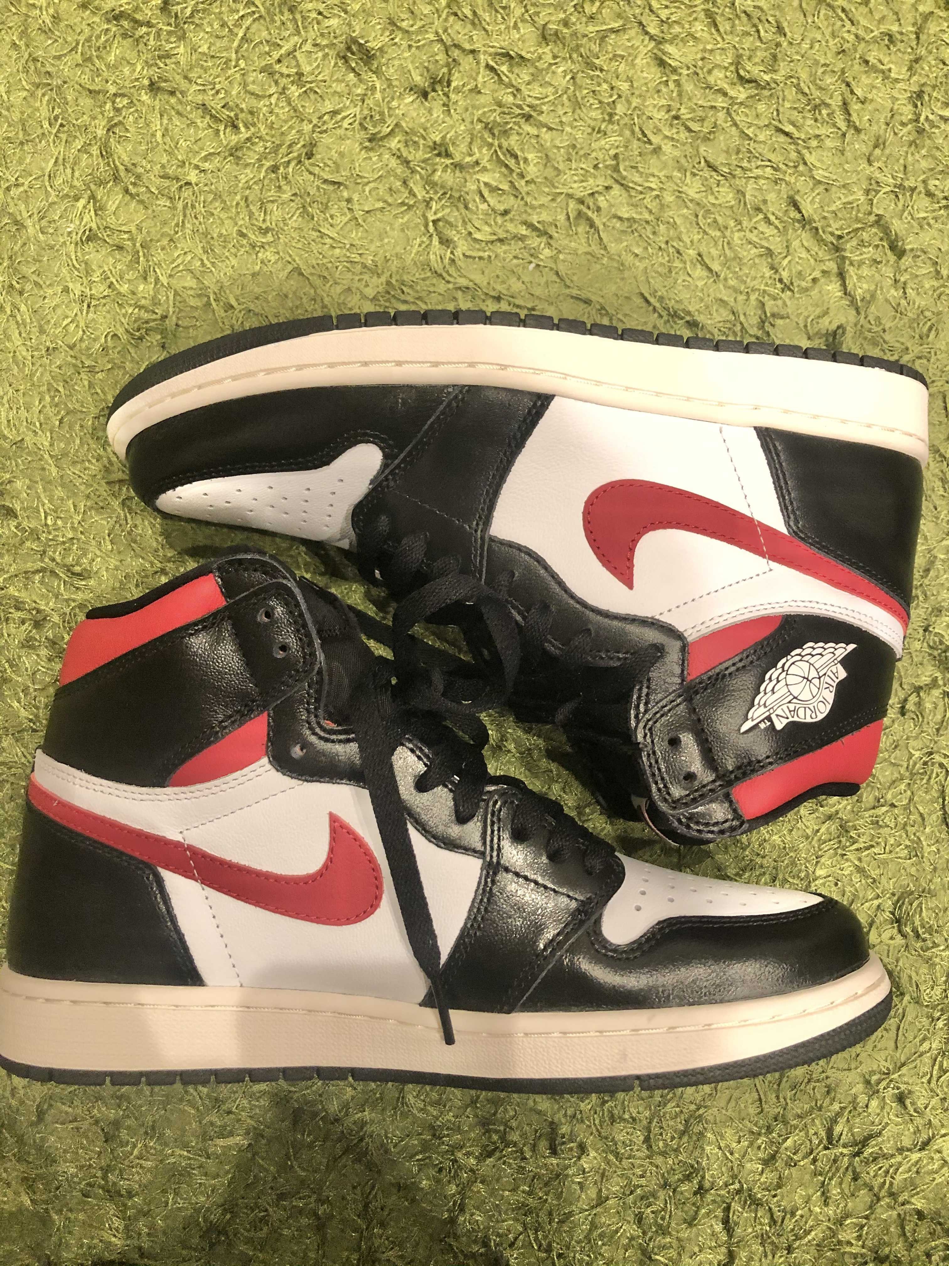 Nike Air Jordan 1 Retro High "Black/White/Sail/Gym Red"