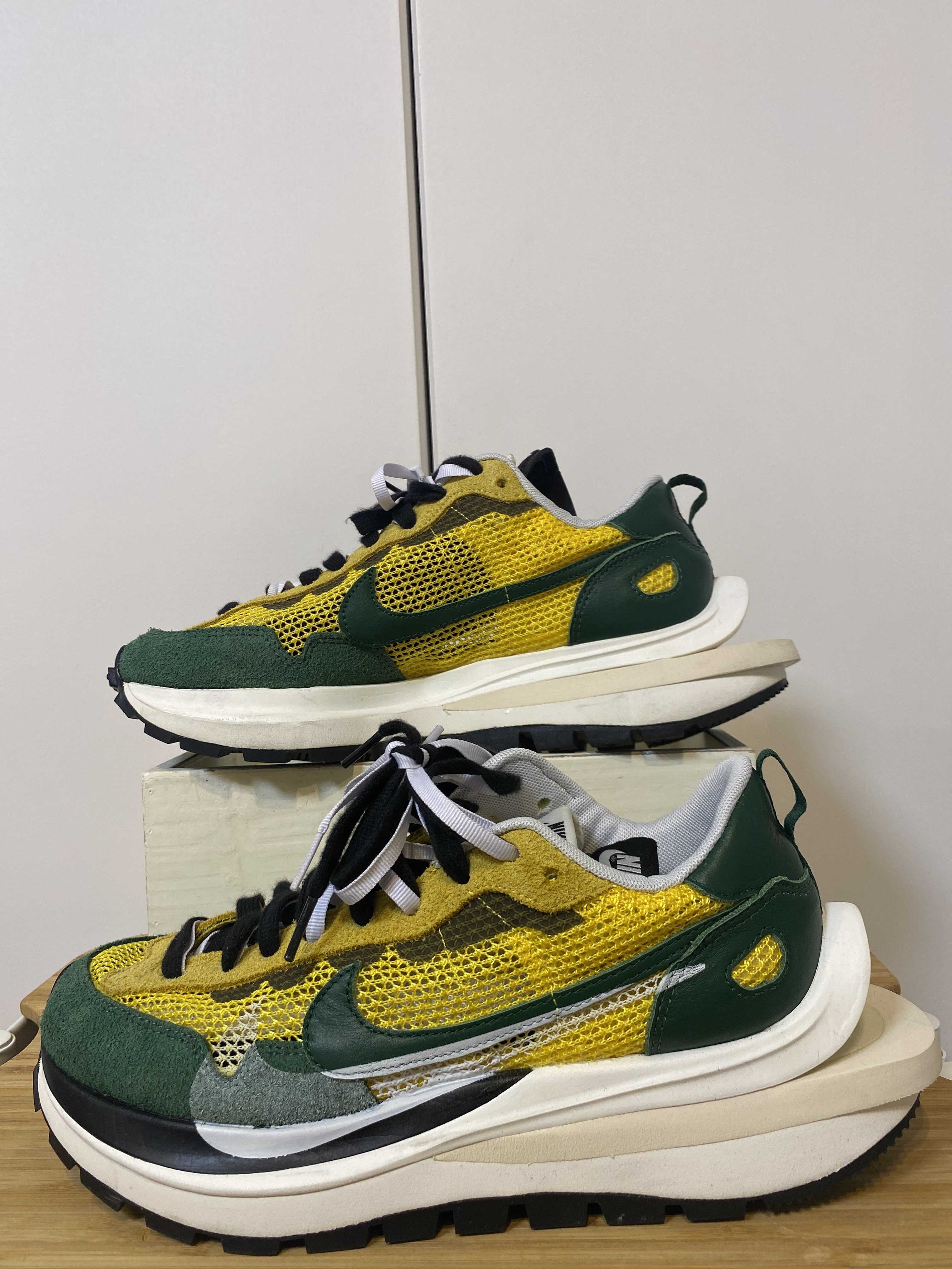 sacai × Nike Vapor Waffle "Tour Yellow/Stadium Green-Sail"