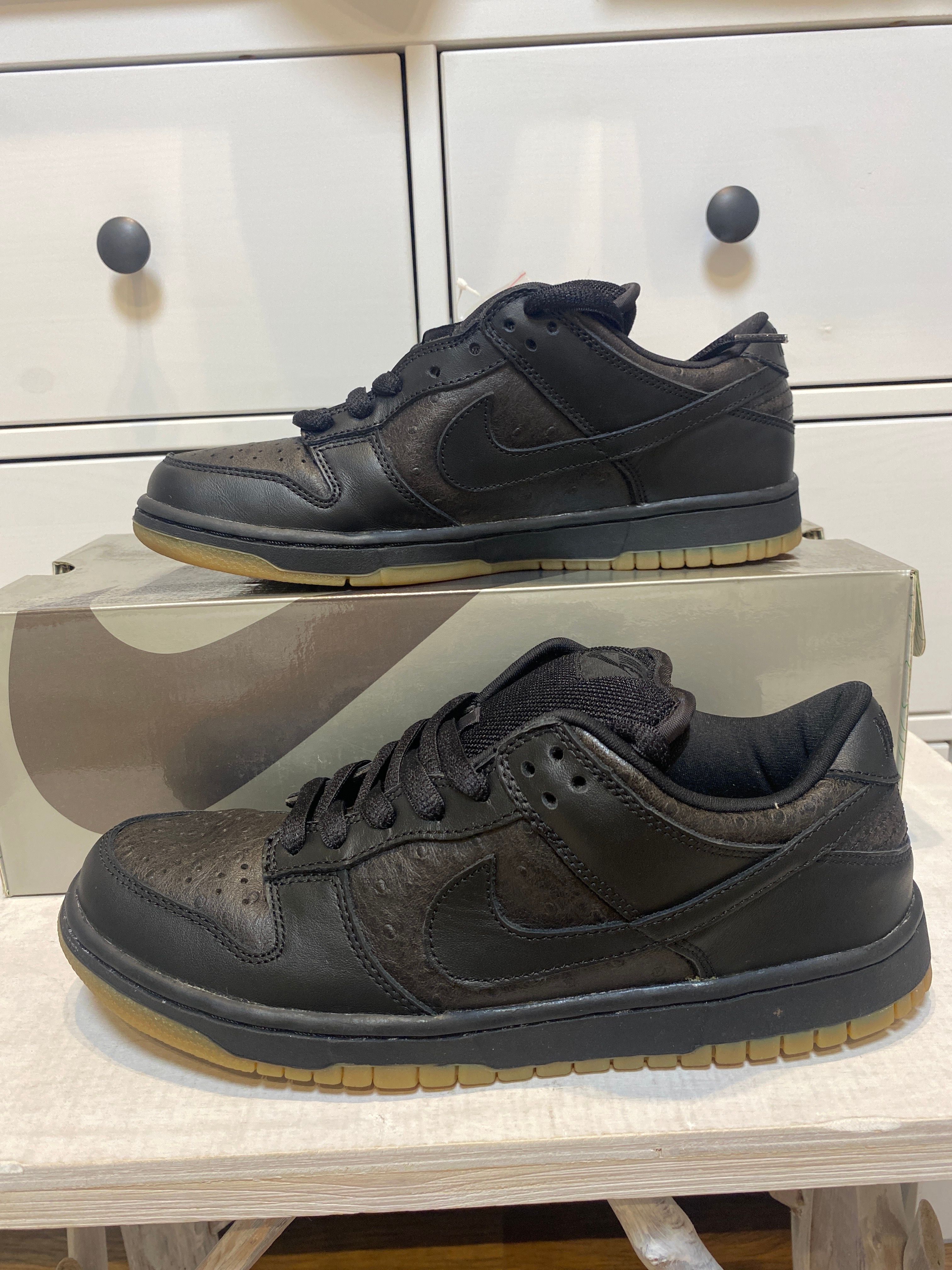 Nike SB Dunk Low "Ostrich"