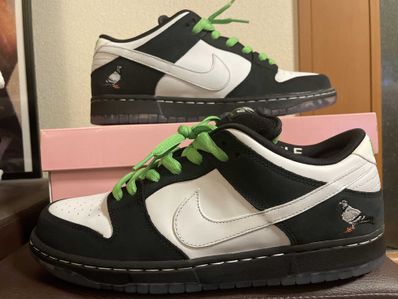 STAPLE × Nike SB Dunk Low "Pigeon Black/White"