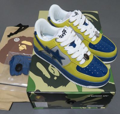A BATHING APE®︎ BAPE STA "Blue/Yellow"