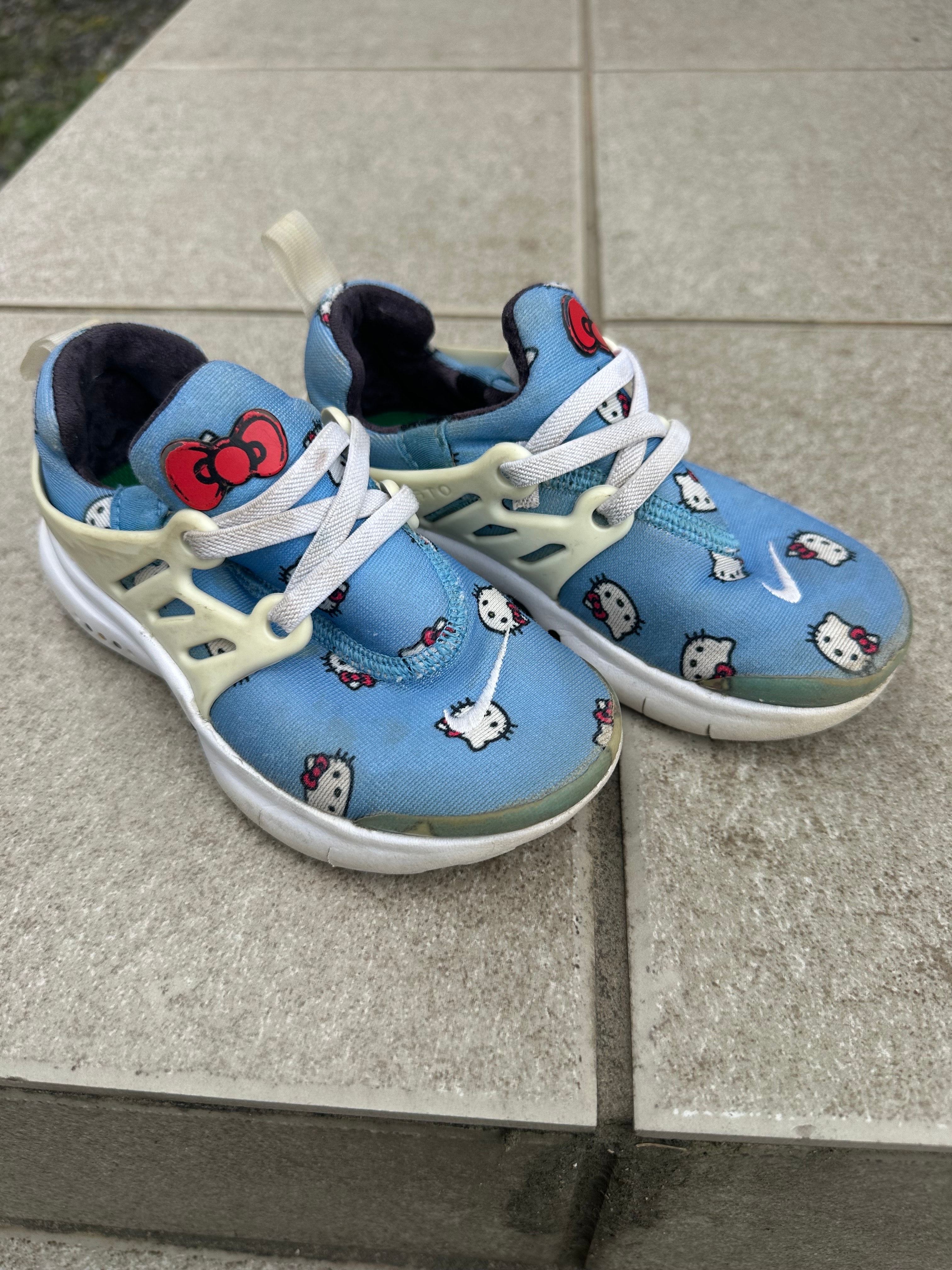 Hello Kitty × Nike TD Presto QS "University Blue/Black/White"