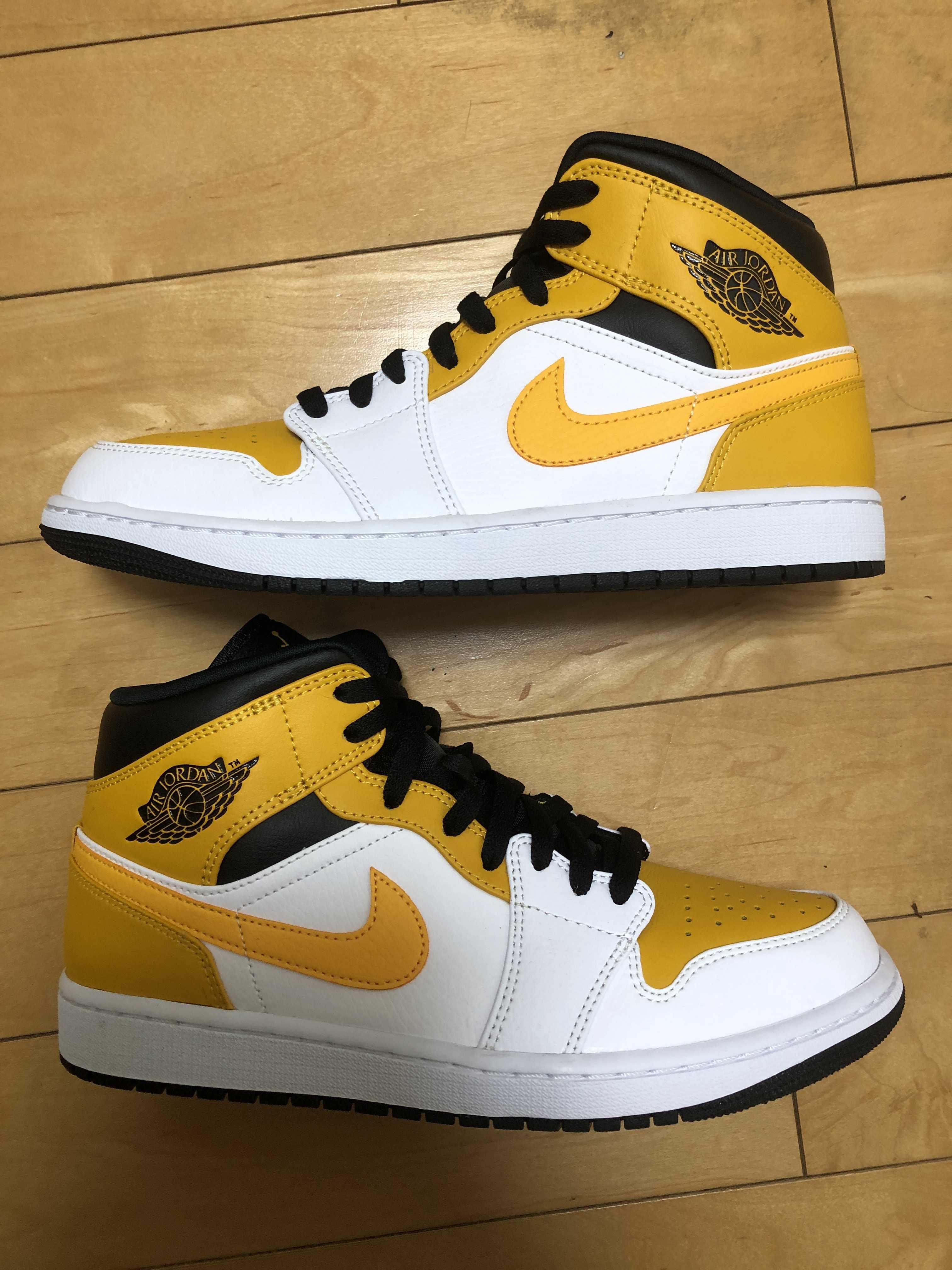 Nike Air Jordan 1 Mid "University Gold"