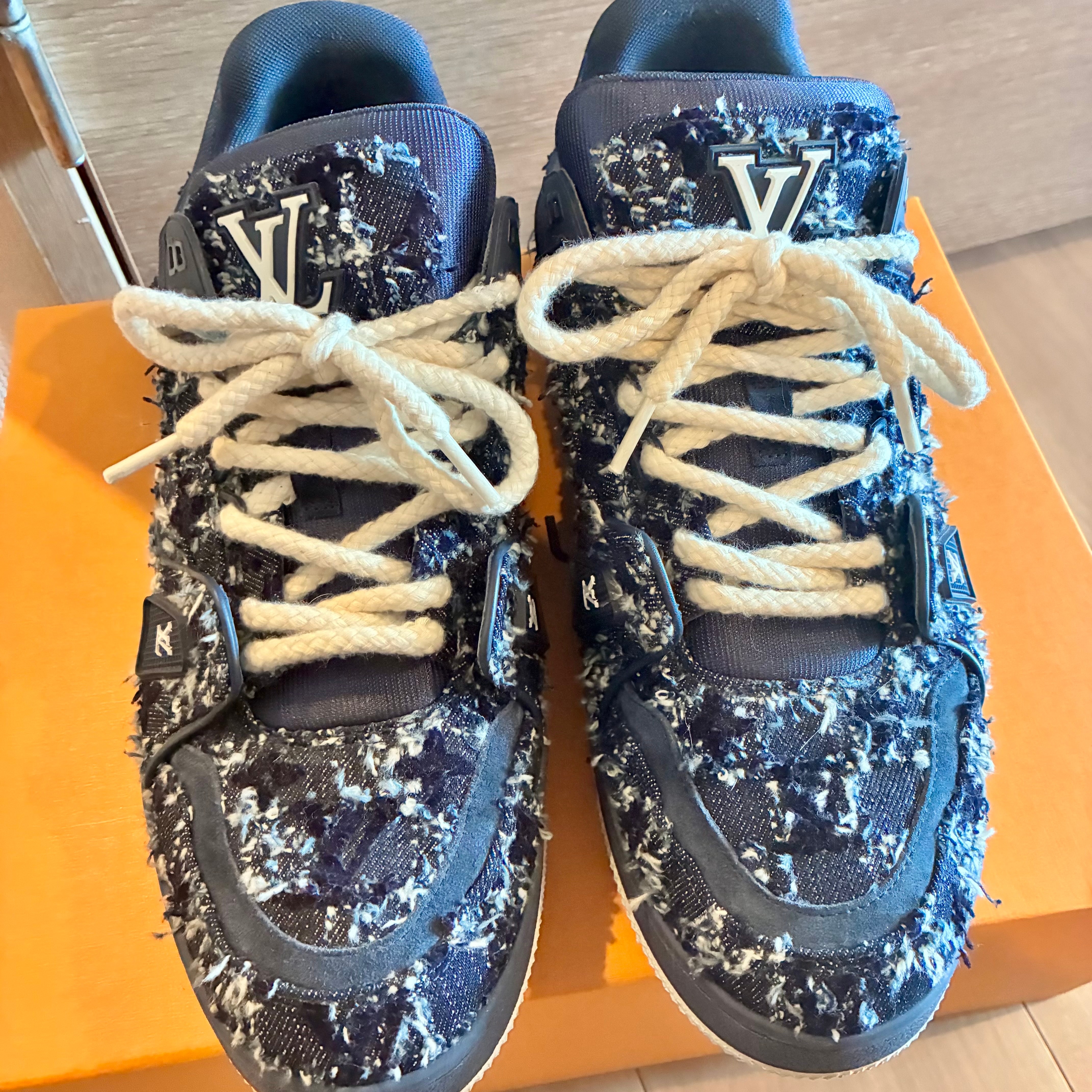 ルイヴィトン LV トレイナー スニーカー 