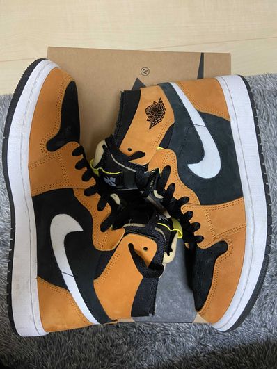 Nike Air Jordan 1 High Zoom "Monarch Orange"