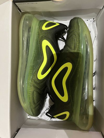 Air max sales 720 retro future