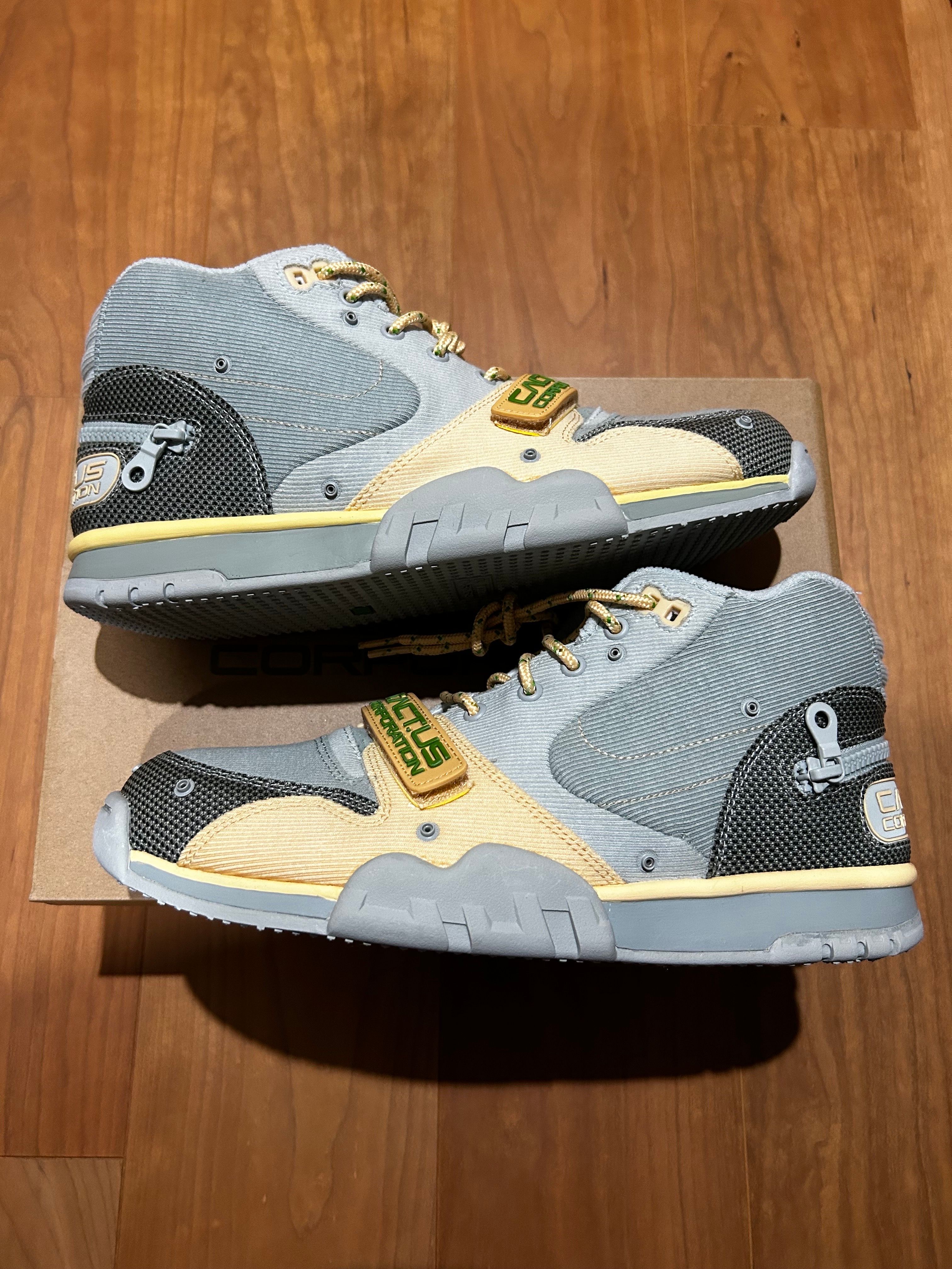 Travis Scott × Nike Air Trainer 1 SP "Grey Haze and Dusty Sage"