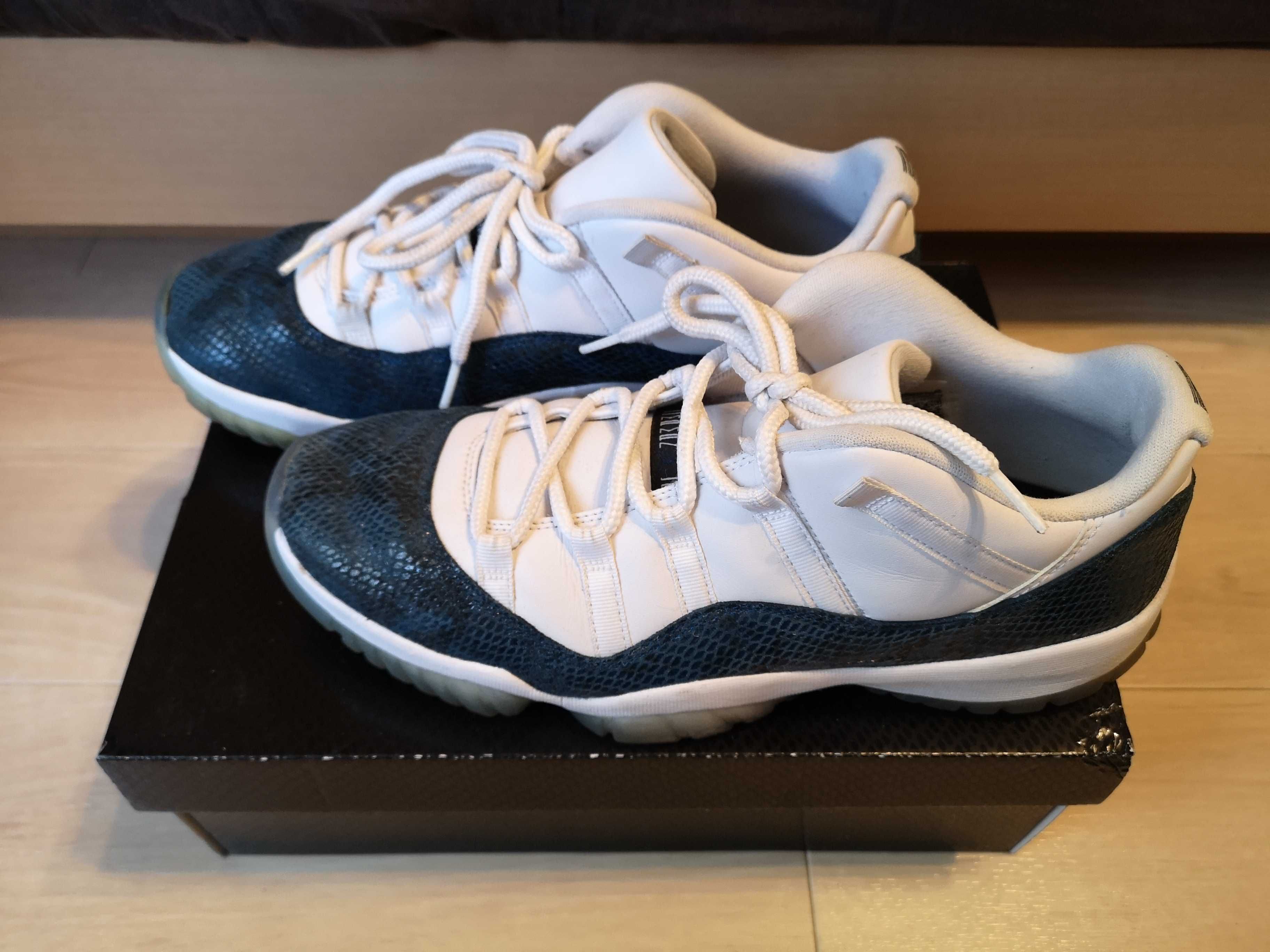AIR JORDAN 11 LOW "SNAKESKIN"