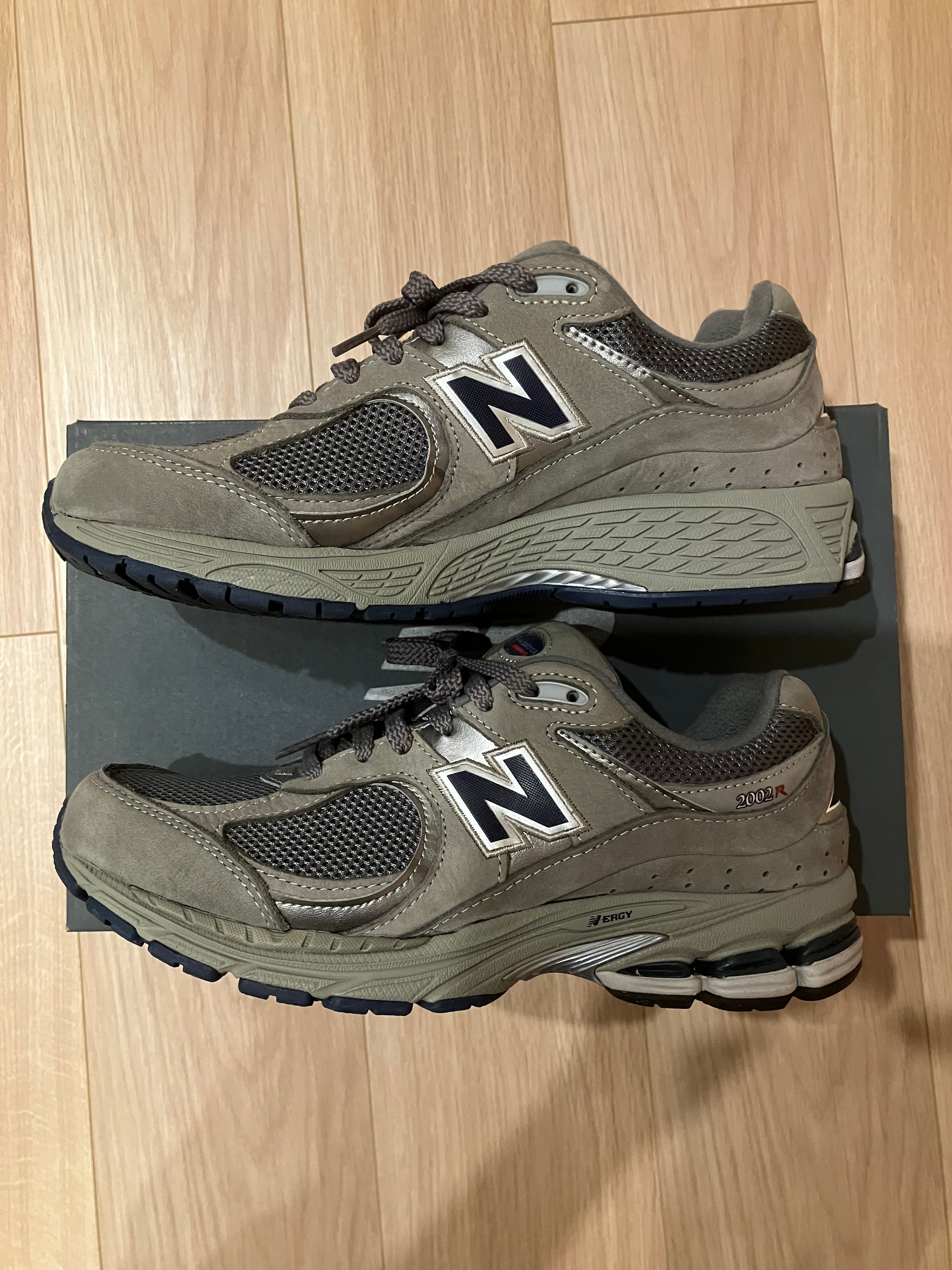 New Balance 2002R "Gray"