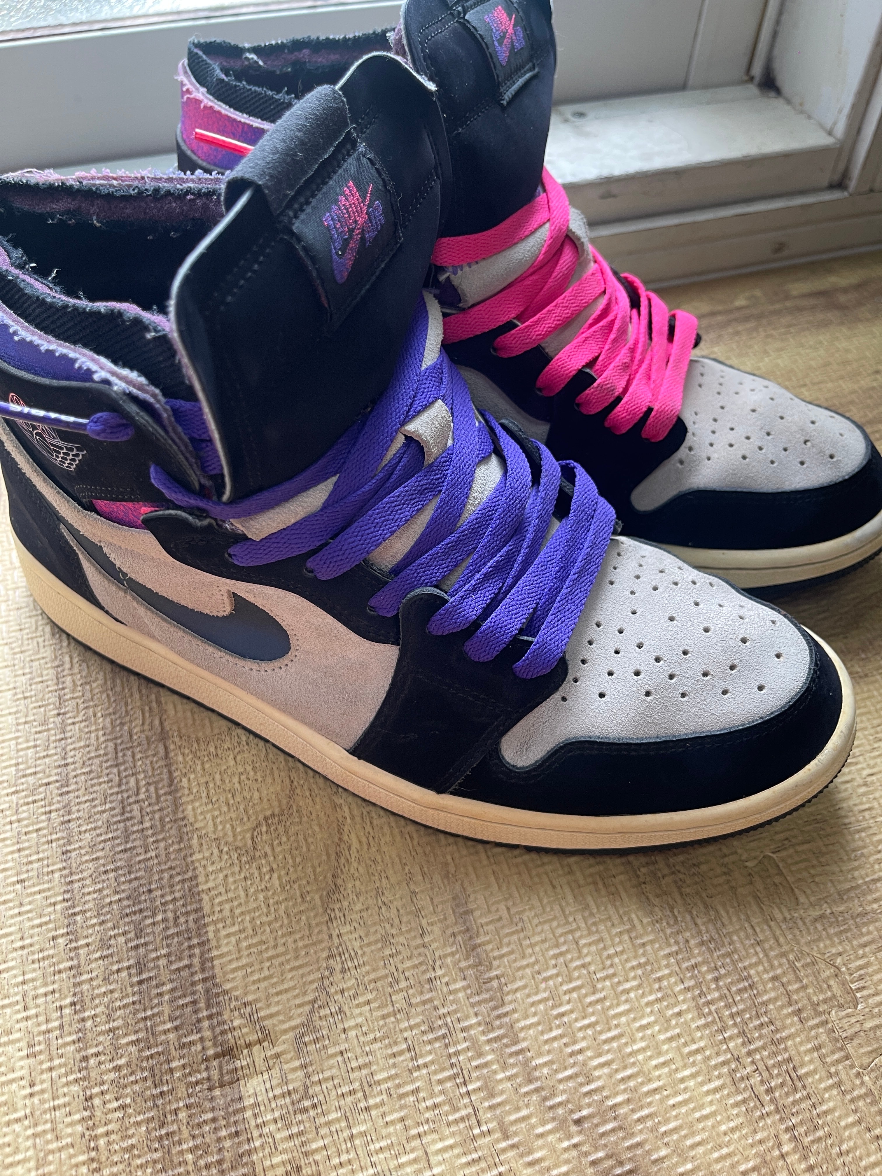 Paris Saint-Germain (PSG) × Nike Air Jordan 1 High Zoom Air CMFT "White/Black"