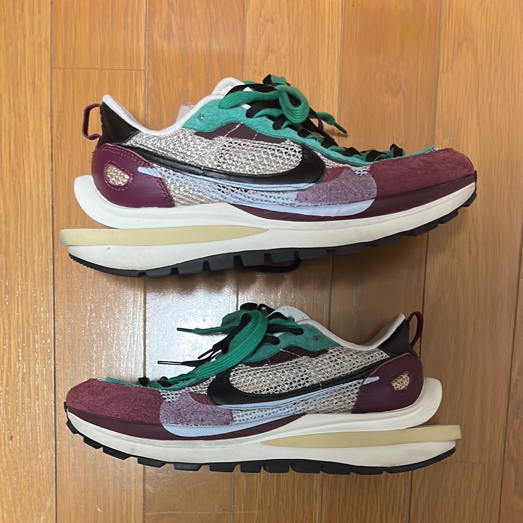 sacai × Nike Vapor Waffle "String/Red/Green"