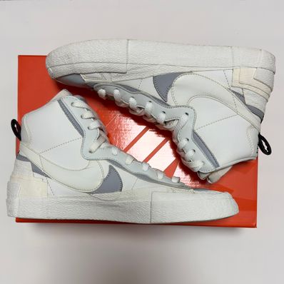 sacai × NIKE BLAZER MID "WHITE/WOLF GREY"