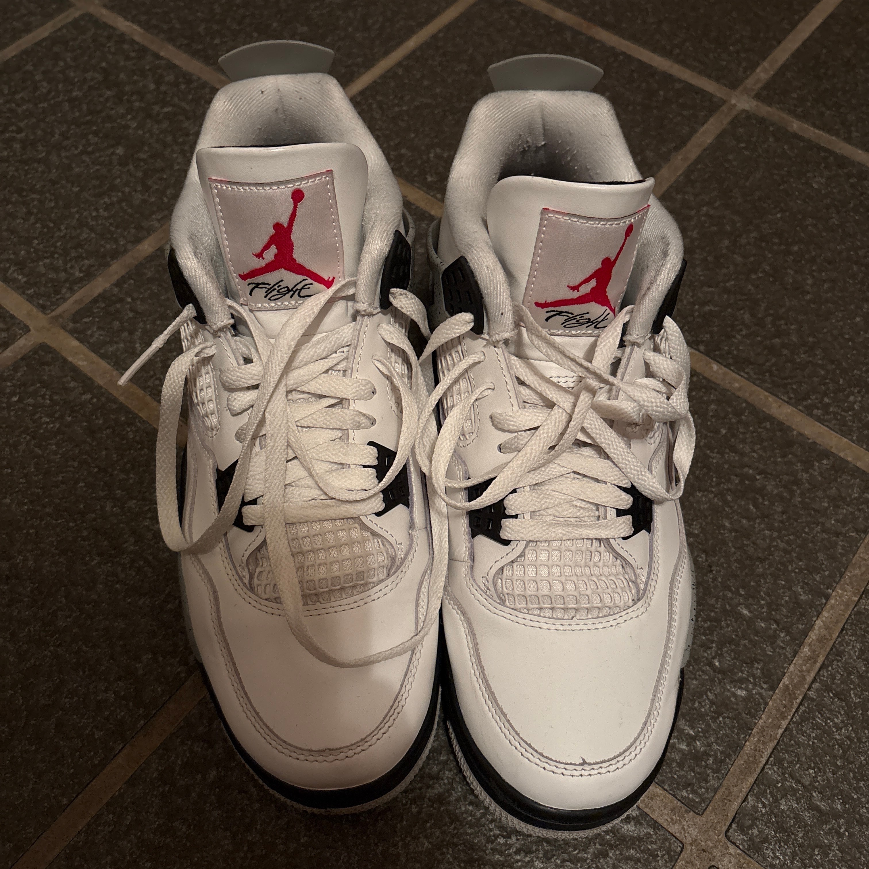Nike Air Jordan 4 Retro "White/Cement" (2025)