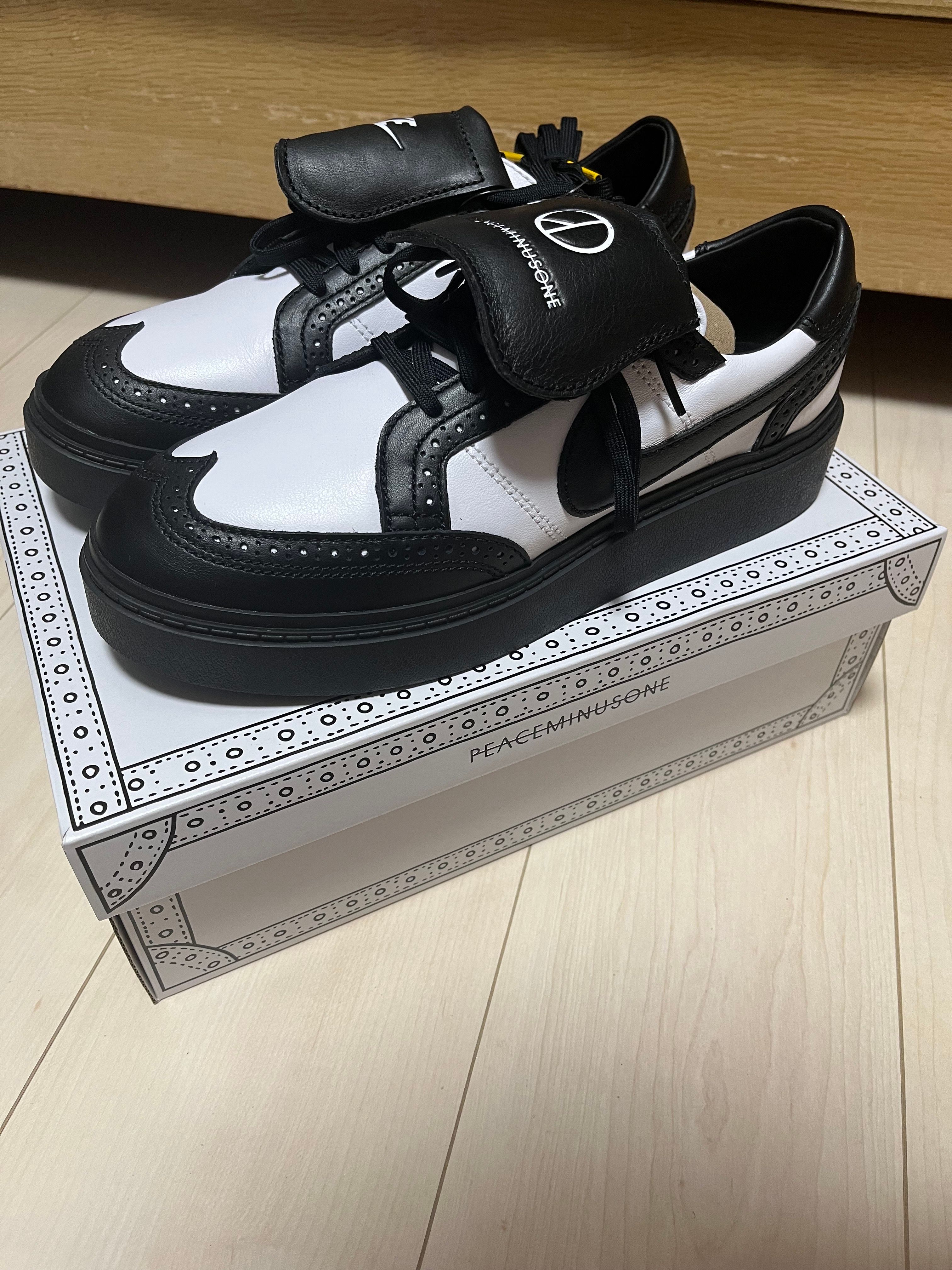 PEACEMINUSONE × Nike Kwondo 1 "Black and White" / G-DRAGON