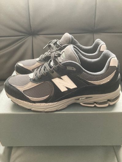 New Balance 2002R "Black Dark Grey"