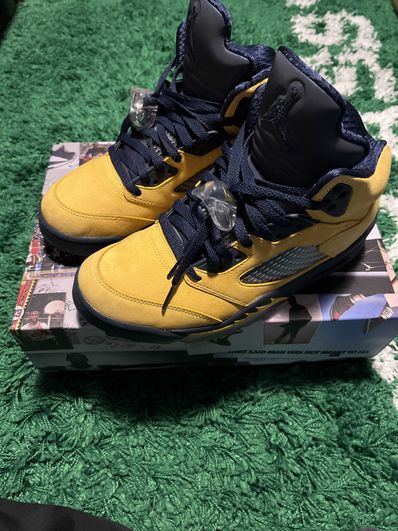 NIKE AIR JORDAN 5 MICHIGANの新品/中古フリマ(通販)|スニダン