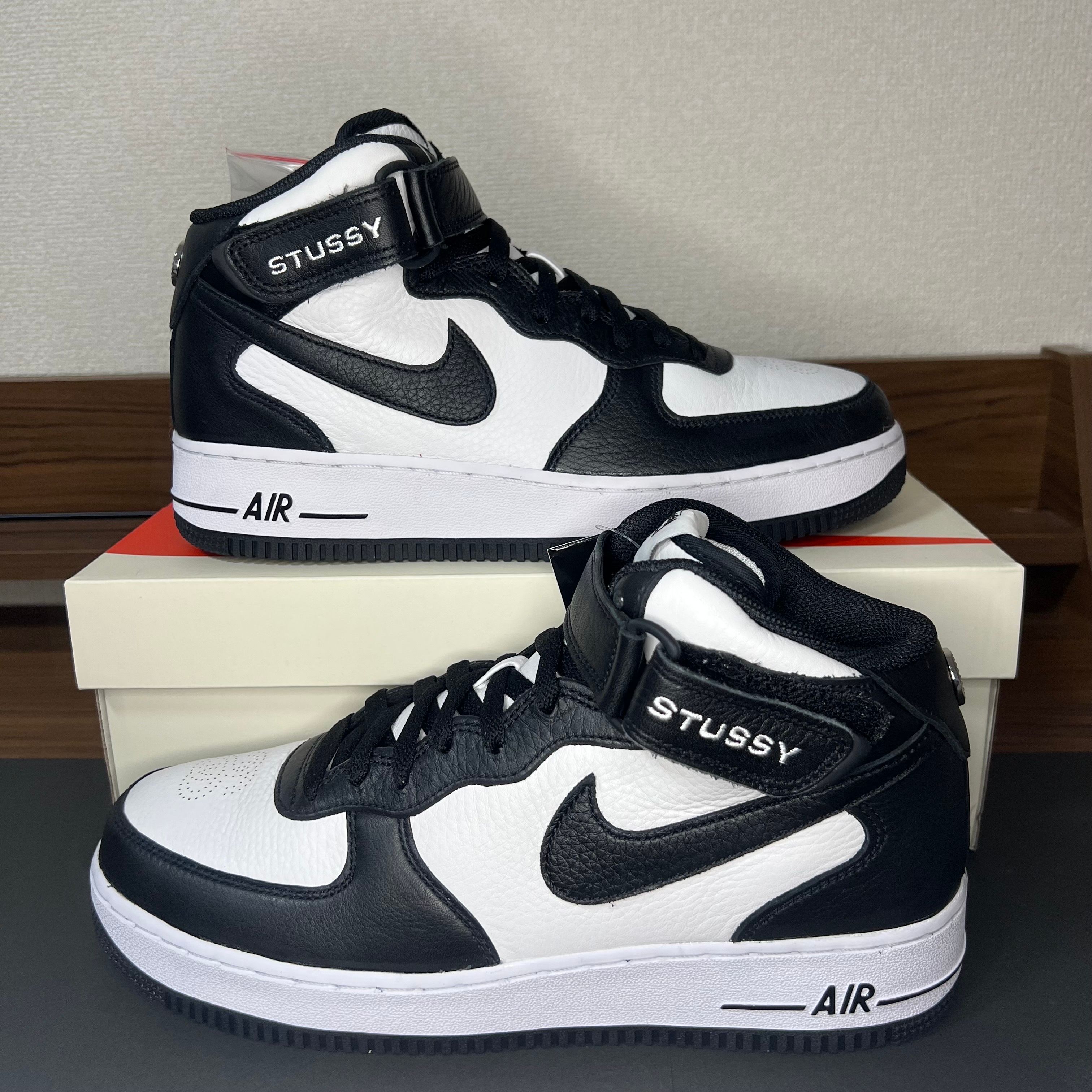 Stussy × Nike Air Force 1 Mid "Black and Light Bone"