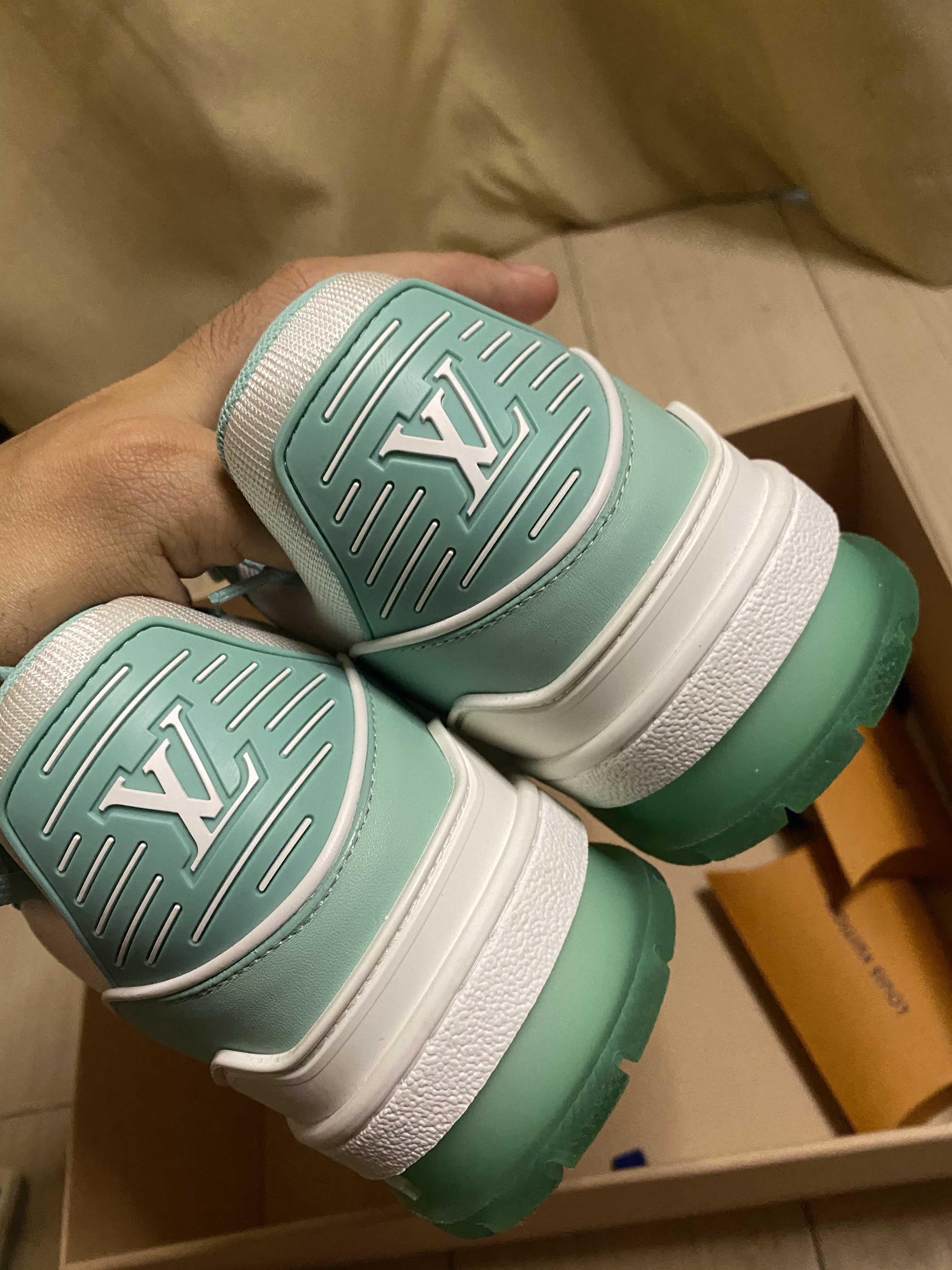 LOUIS VUITTON TRAINER LINE SNEAKER "PEACH"