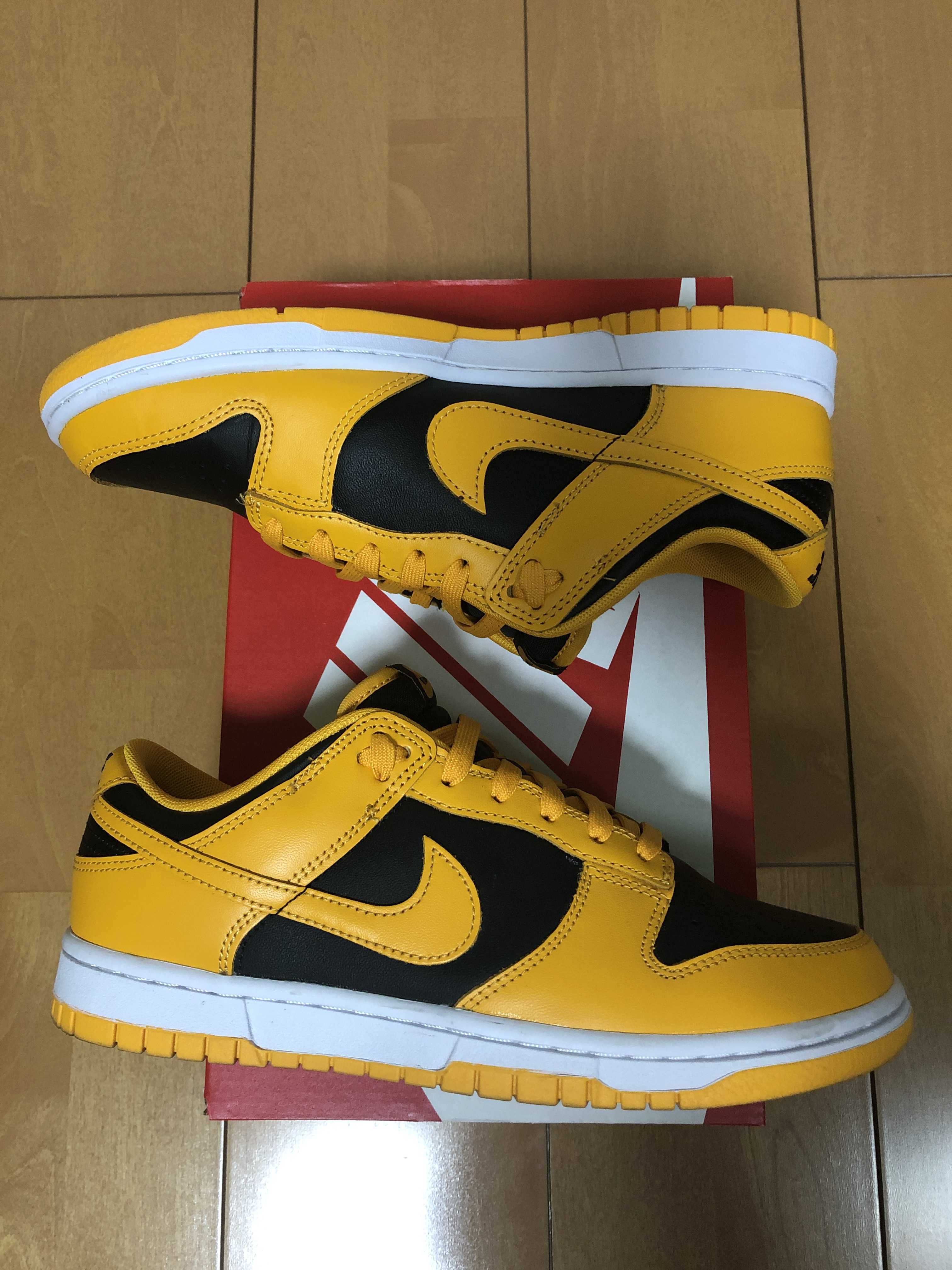 Nike Dunk Low "Championship Goldenrod"