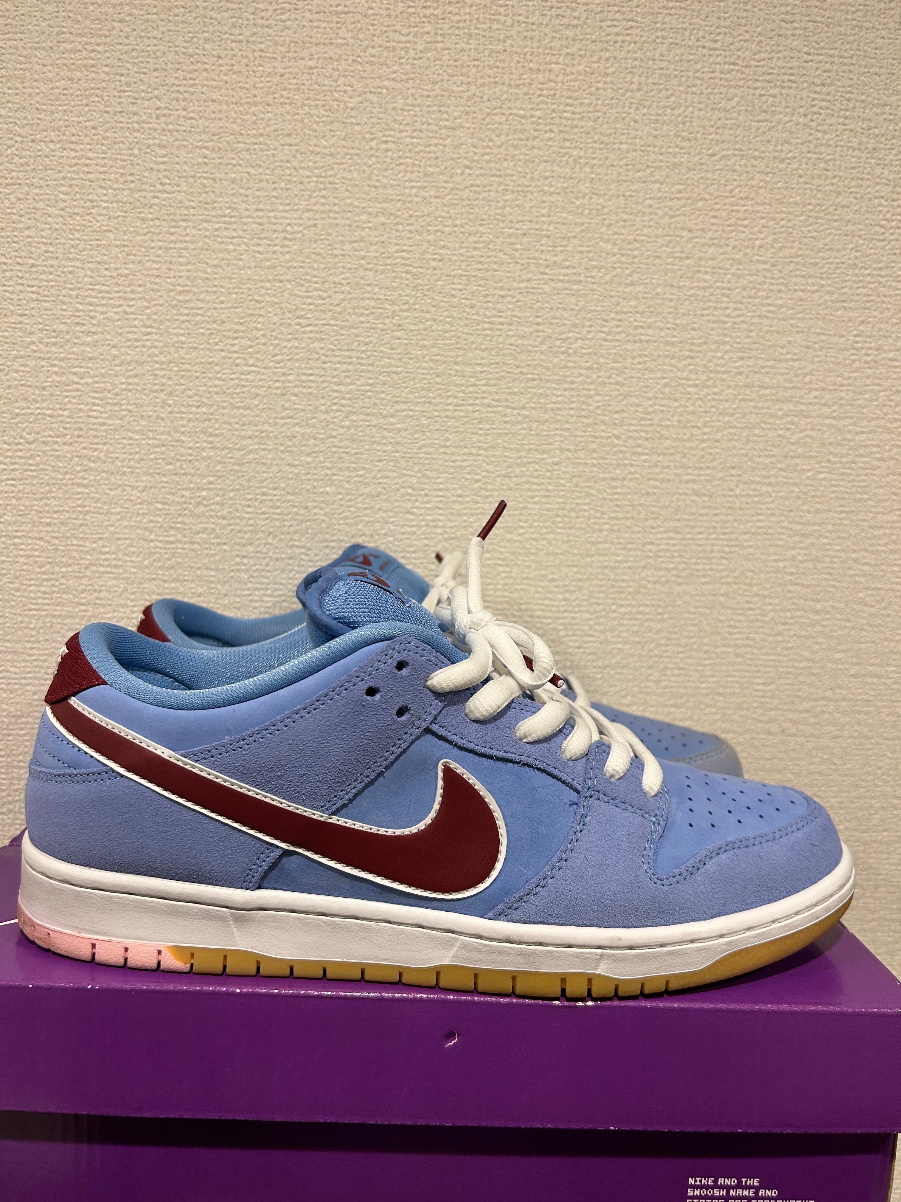 Nike SB Dunk Low Pro "Philadelphia Phillies/Valor Blue and Team Maroon"