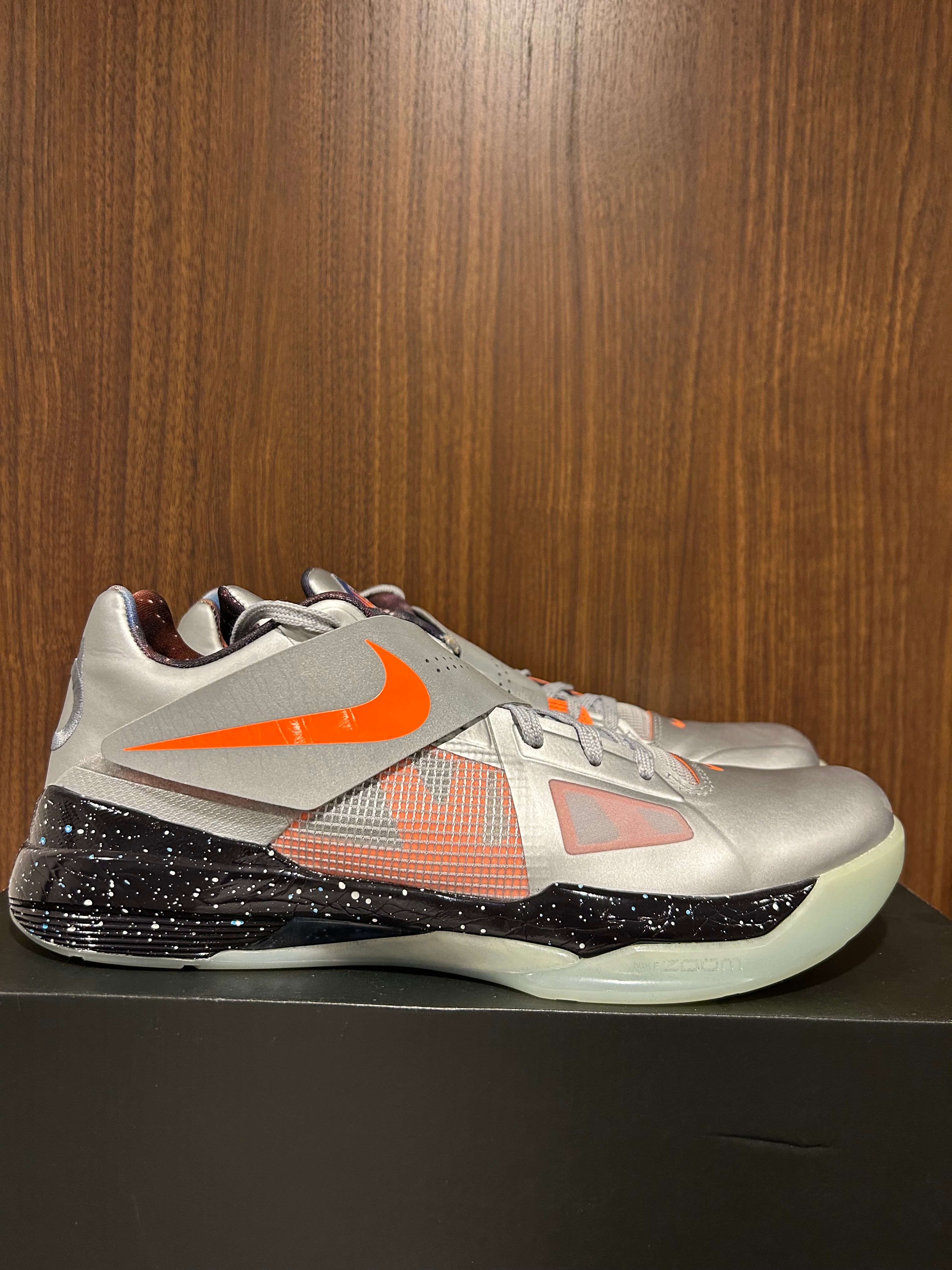 ナイキ KD4 "ギャラクシー"