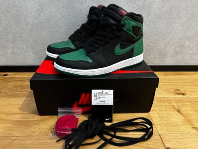 Nike Air Jordan 1 Retro High OG "Black/Pine Green" (2020)
