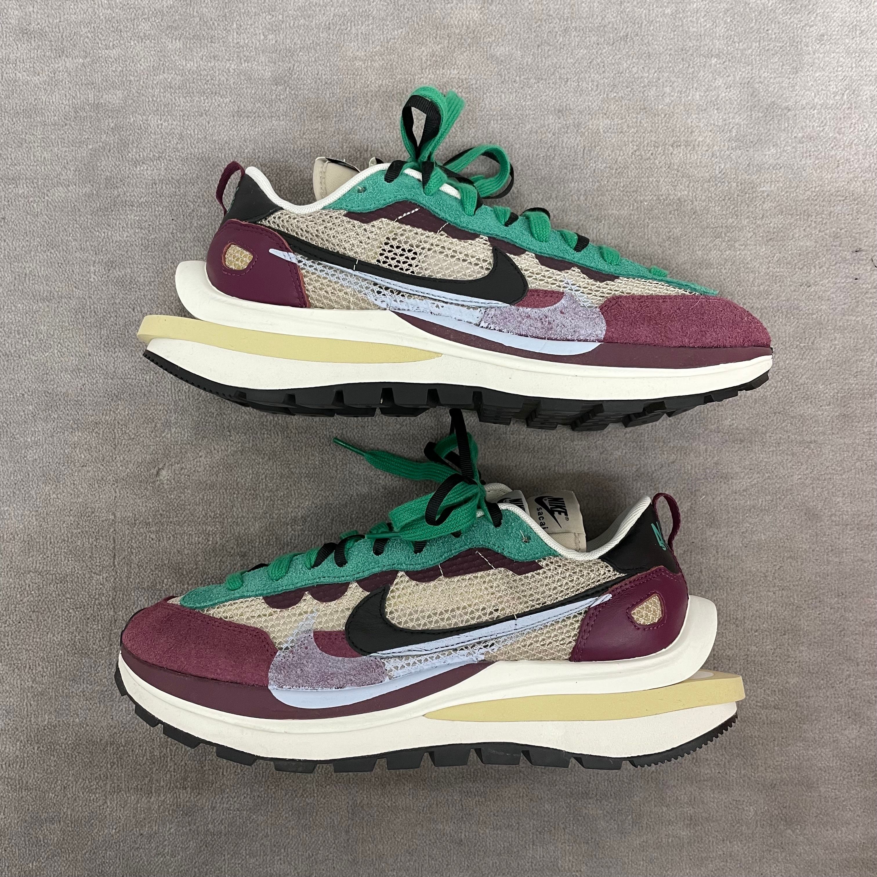 sacai × Nike Vapor Waffle "String/Red/Green"