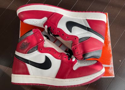 Nike Air Jordan 1 High OG "Lost & Found/Chicago"