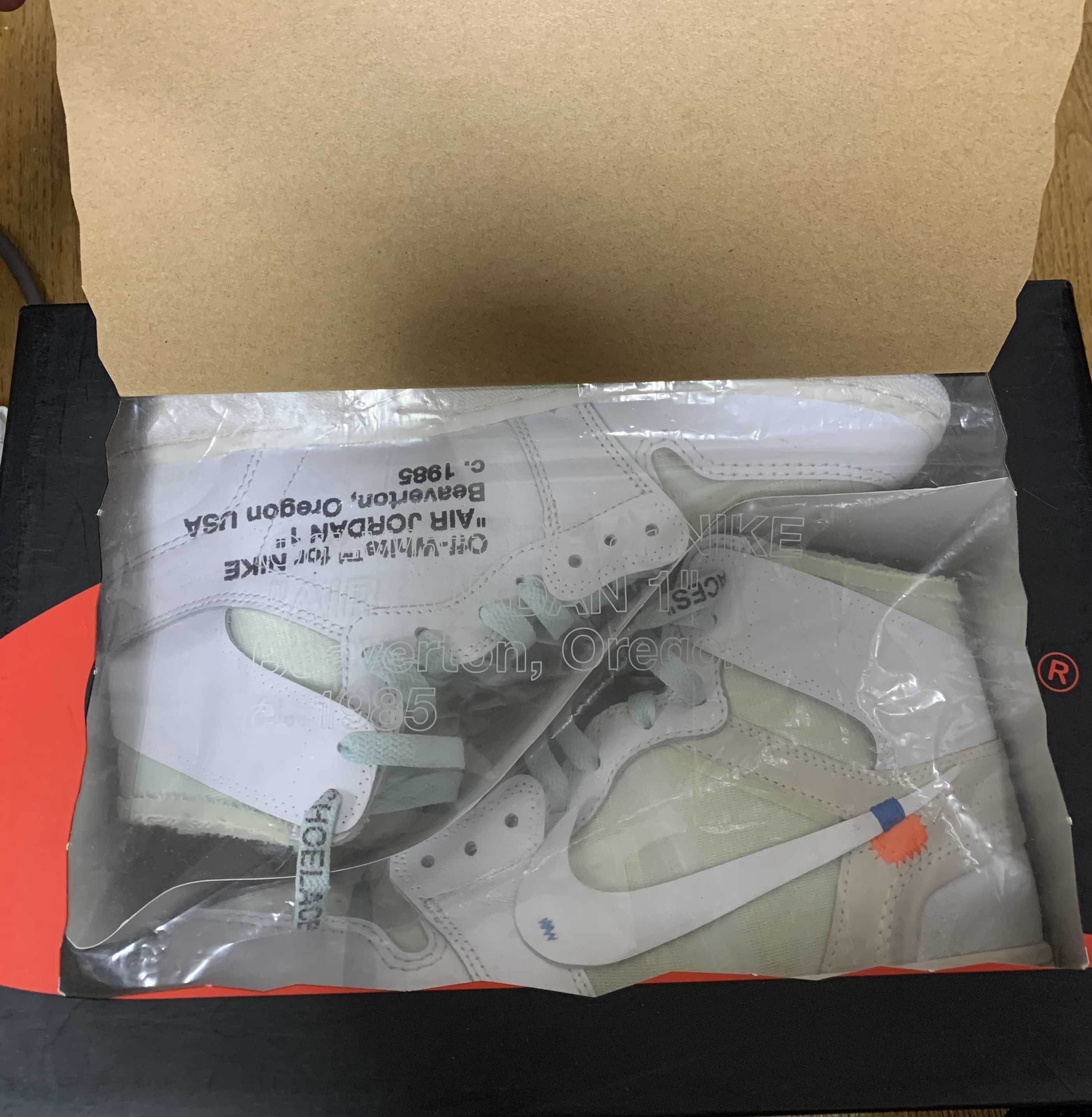 Off-White × Nike Air Jordan 1 Retro High "White"