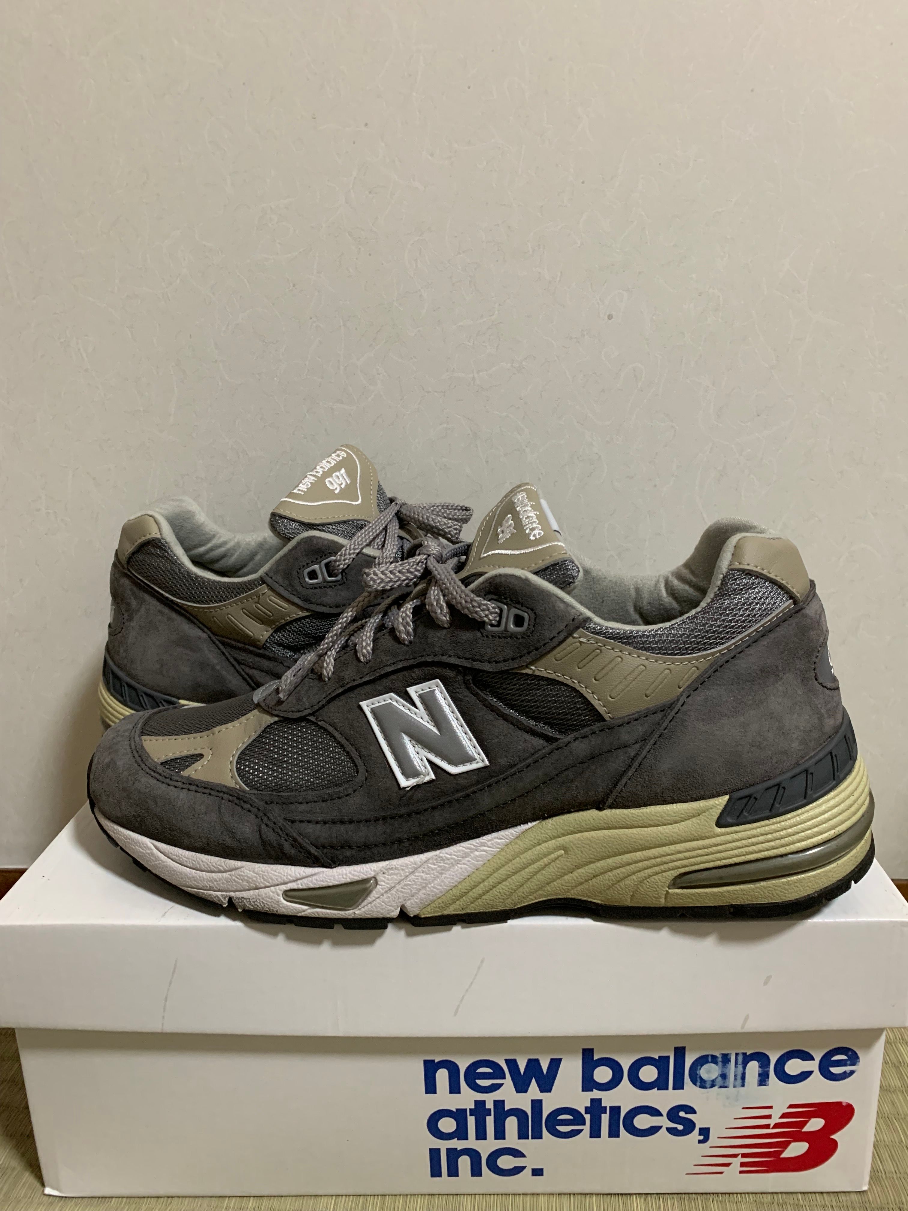 New Balance M991UKF Flimby Catalogue Pack "Grey/White"