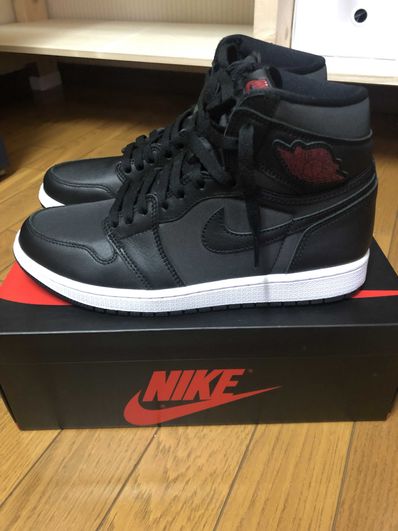 Nike Air Jordan 1 Retro High OG "Black/Metallic Silver/Gym Red"