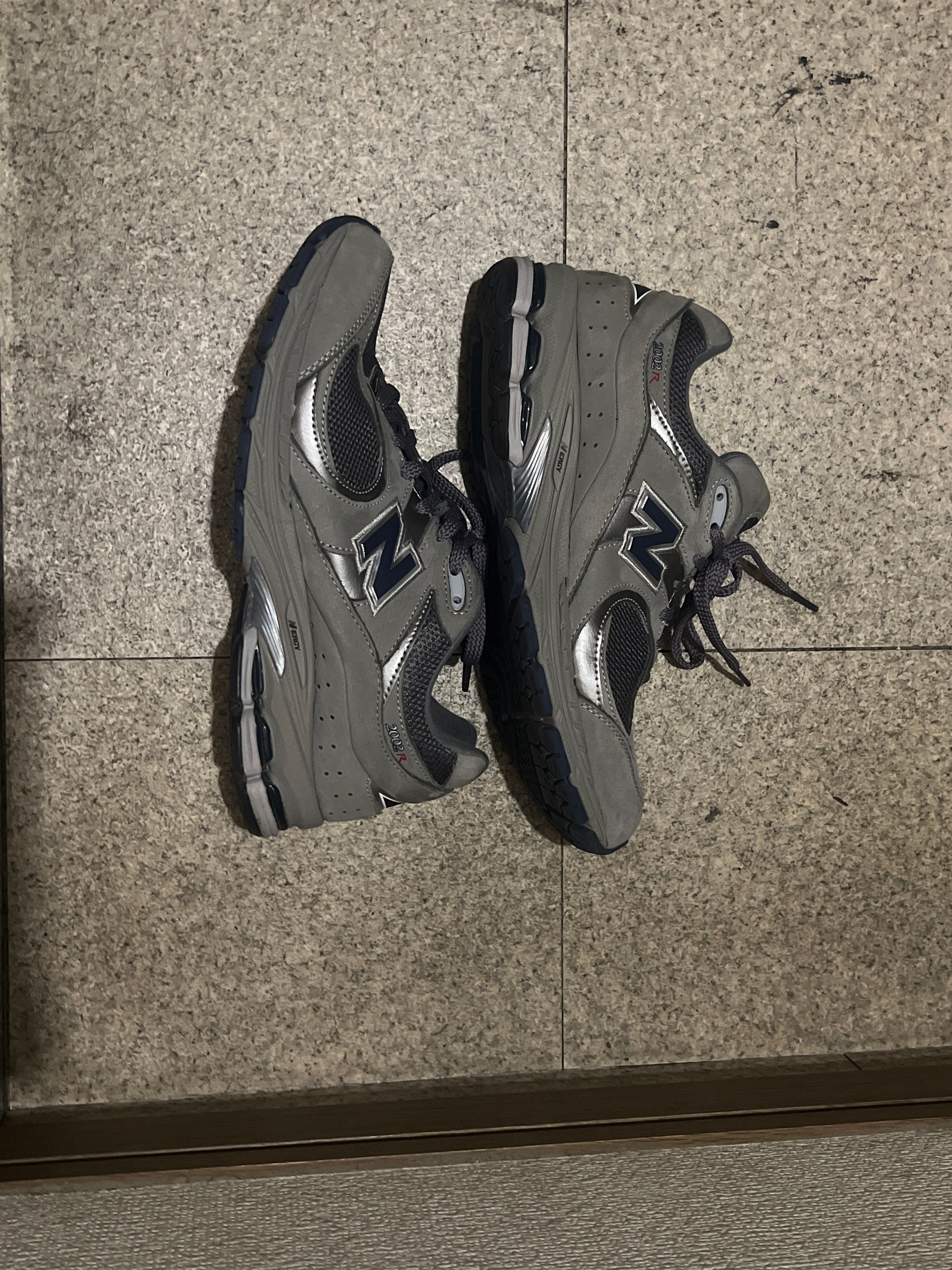 New Balance 2002R "Gray"