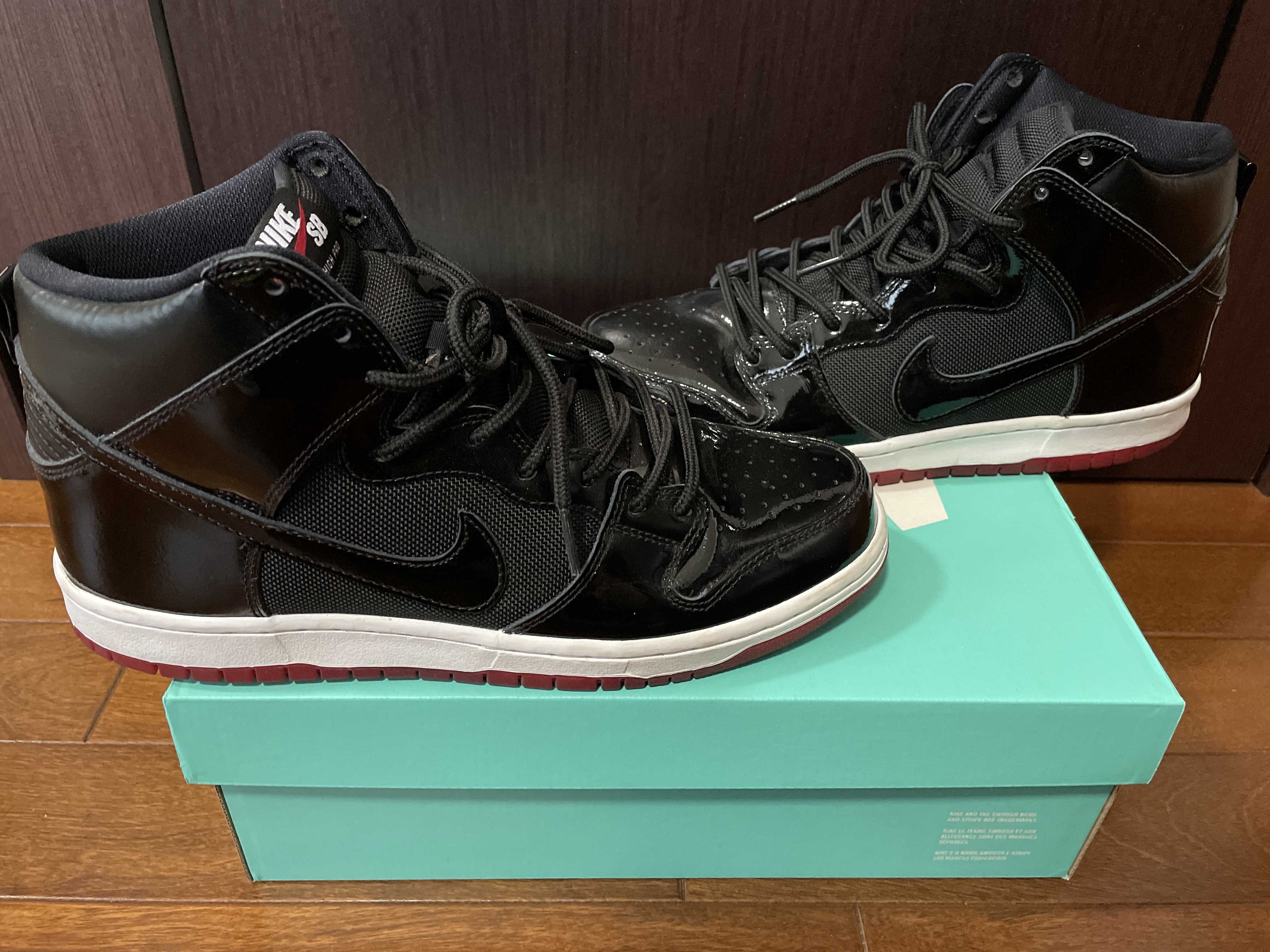 Nike SB Dunk High "Bred"