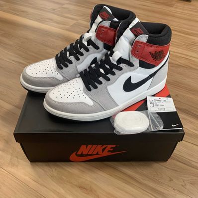 Nike Air Jordan 1 High OG "White/Black/Light Smoke Grey"