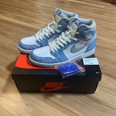 Nike Air Jordan 1 High OG "Hyper Royal"