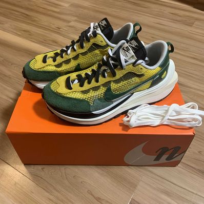 sacai × Nike Vapor Waffle "Tour Yellow/Stadium Green-Sail"