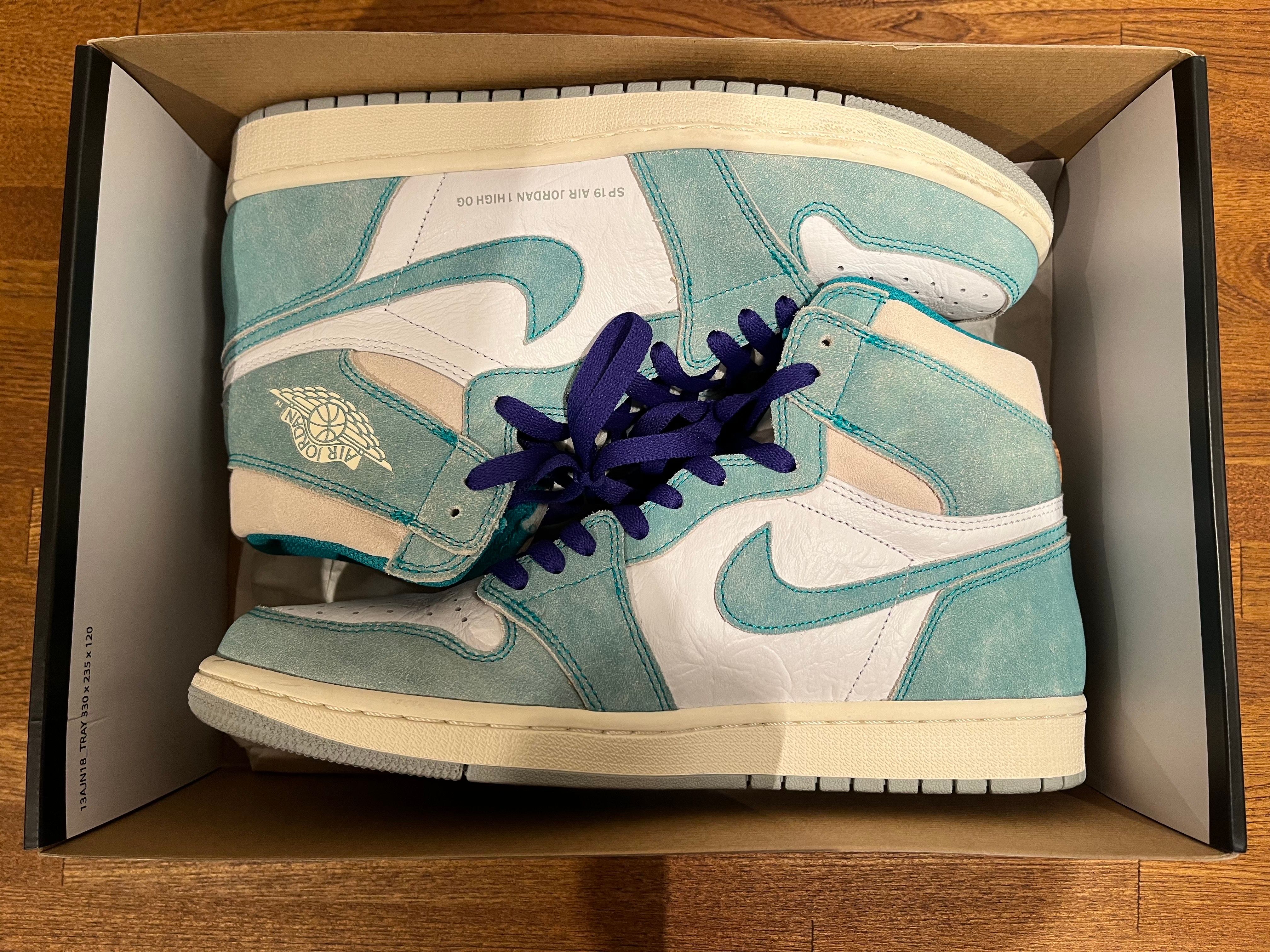 Nike Air Jordan 1 Retro High OG "Turbo Green"